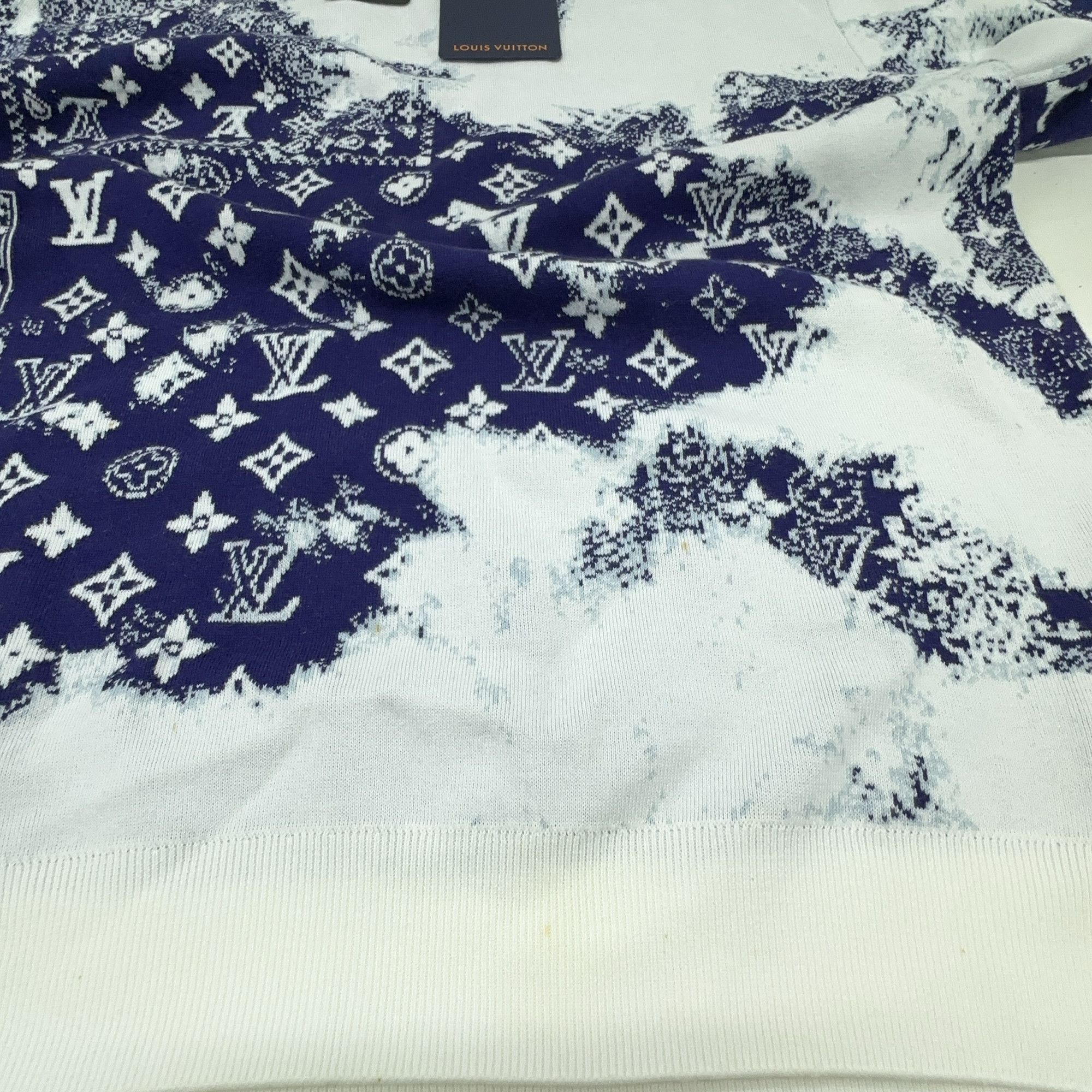 Louis Vuitton Louis Vuitton Bandana Monogram Knit Sweater Size M Size US M / EU 48-50 / 2 - 7 Thumbnail