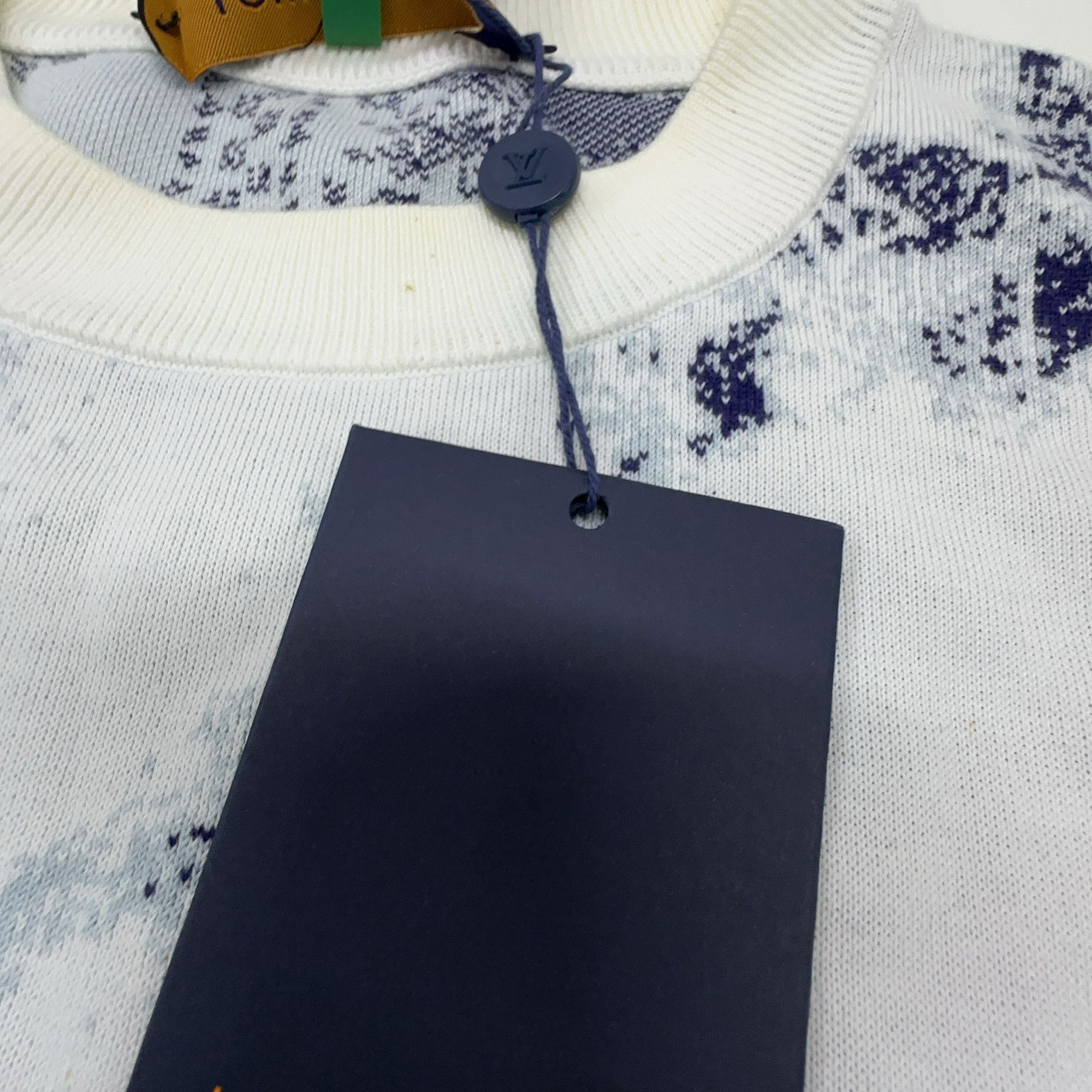 Louis Vuitton Louis Vuitton Bandana Monogram Knit Sweater Size M Size US M / EU 48-50 / 2 - 4 Thumbnail