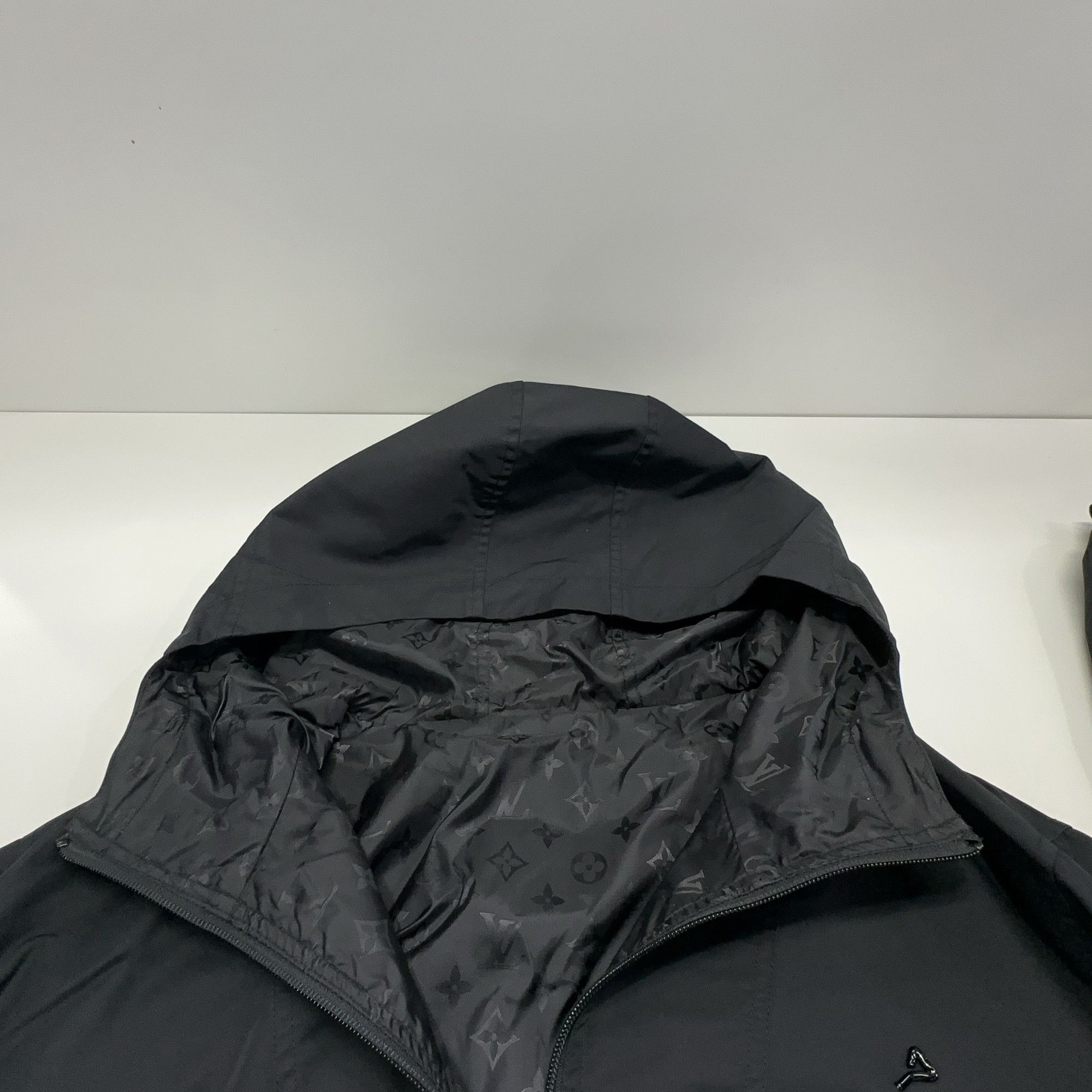 Louis Vuitton Louis Vuitton Reversible Monogram Hooded Jacket 54 Size US L / EU 52-54 / 3 - 7 Thumbnail