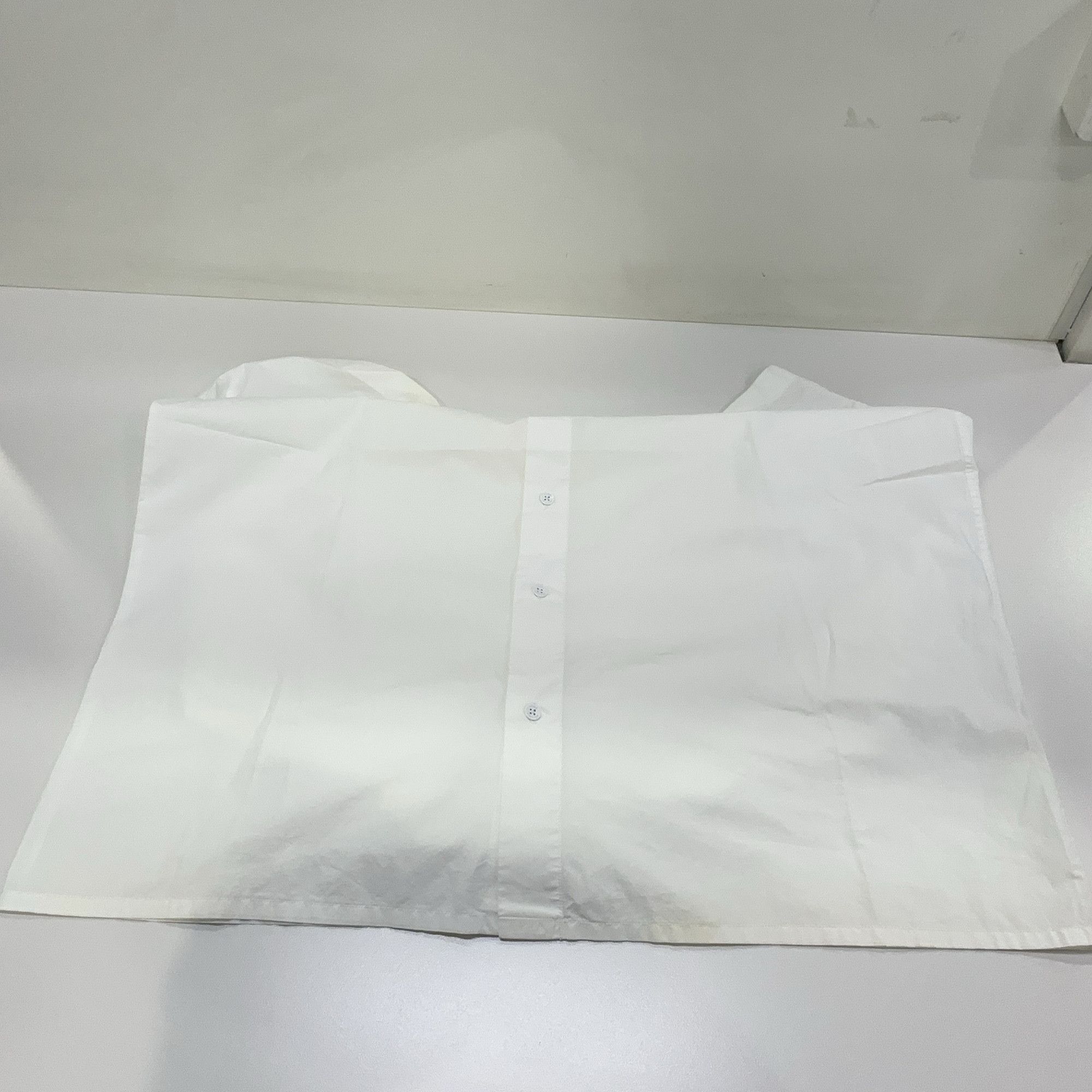 Louis Vuitton Louis Vuitton Graffiti Logo Short Sleeve Shirt L Size US L / EU 52-54 / 3 - 9 Thumbnail
