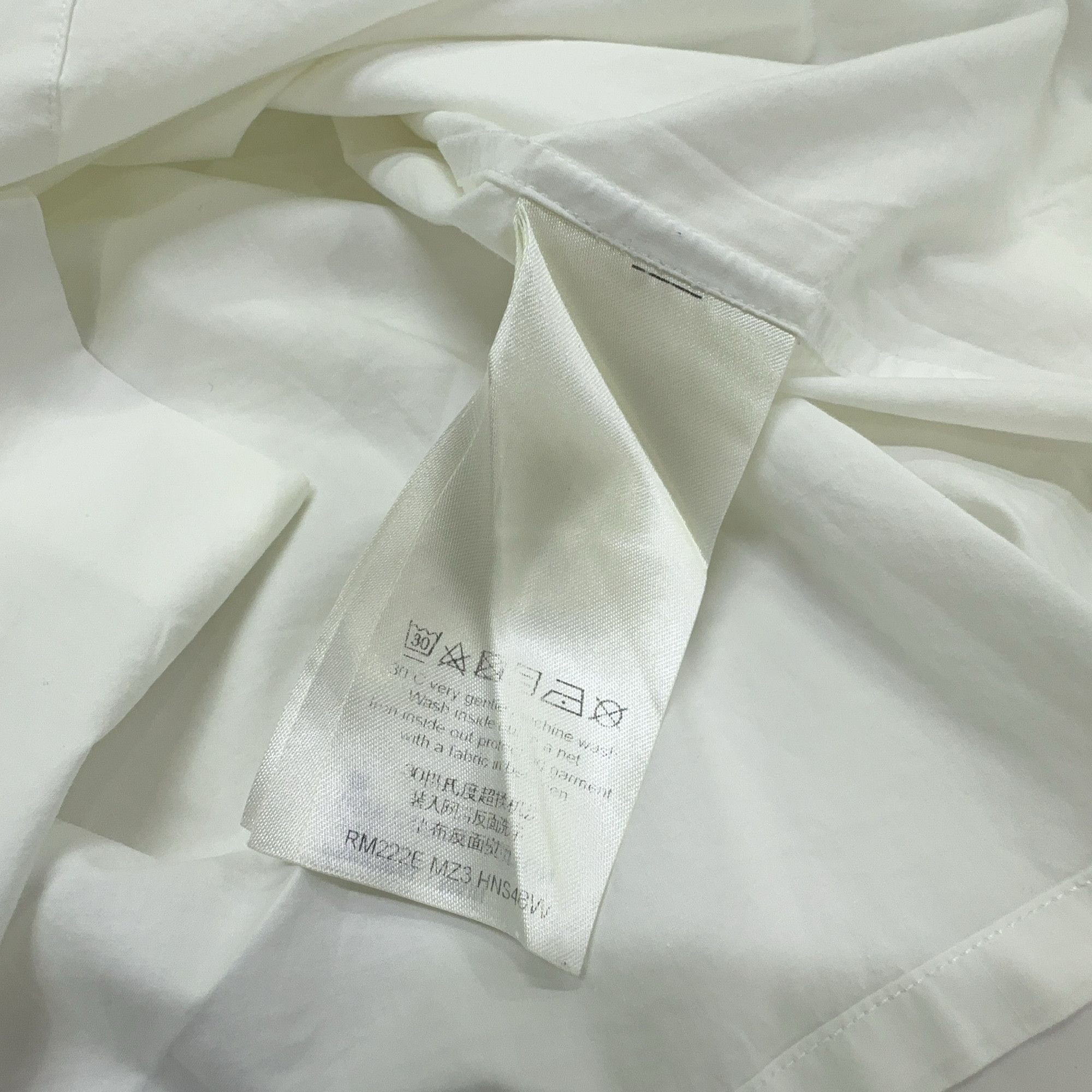 Louis Vuitton Louis Vuitton Graffiti Logo Short Sleeve Shirt L Size US L / EU 52-54 / 3 - 4 Thumbnail