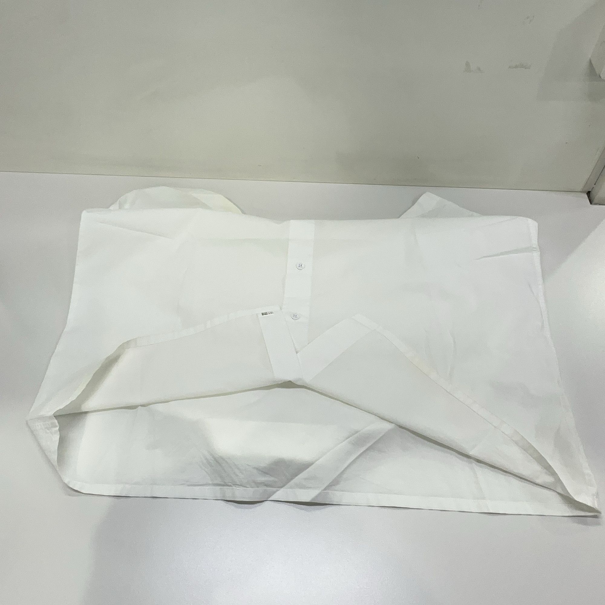 Louis Vuitton Louis Vuitton Graffiti Logo Short Sleeve Shirt L Size US L / EU 52-54 / 3 - 10 Thumbnail