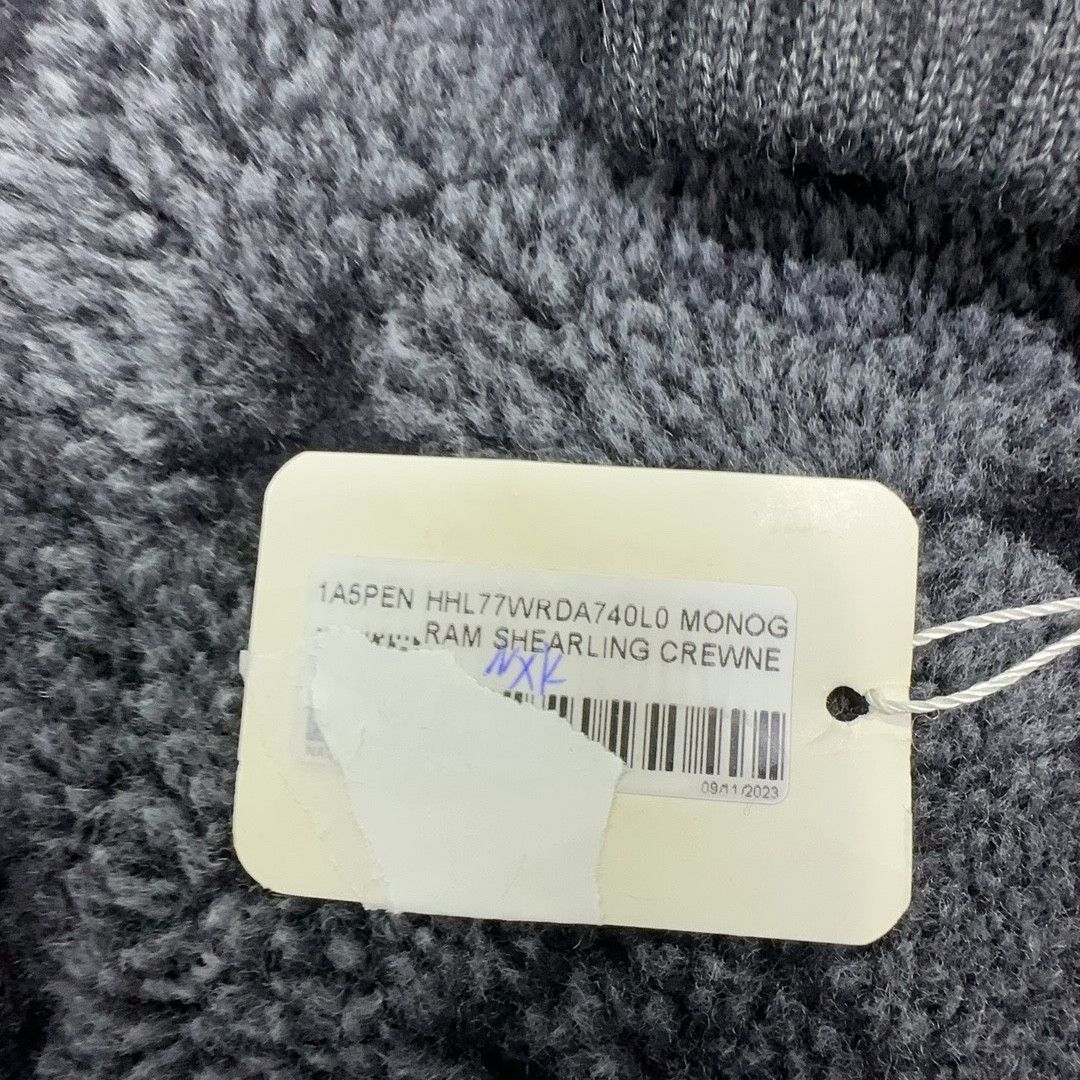 Louis Vuitton Louis Vuitton Monogram Shearling Crewneck Sweater L Size US L / EU 52-54 / 3 - 4 Thumbnail