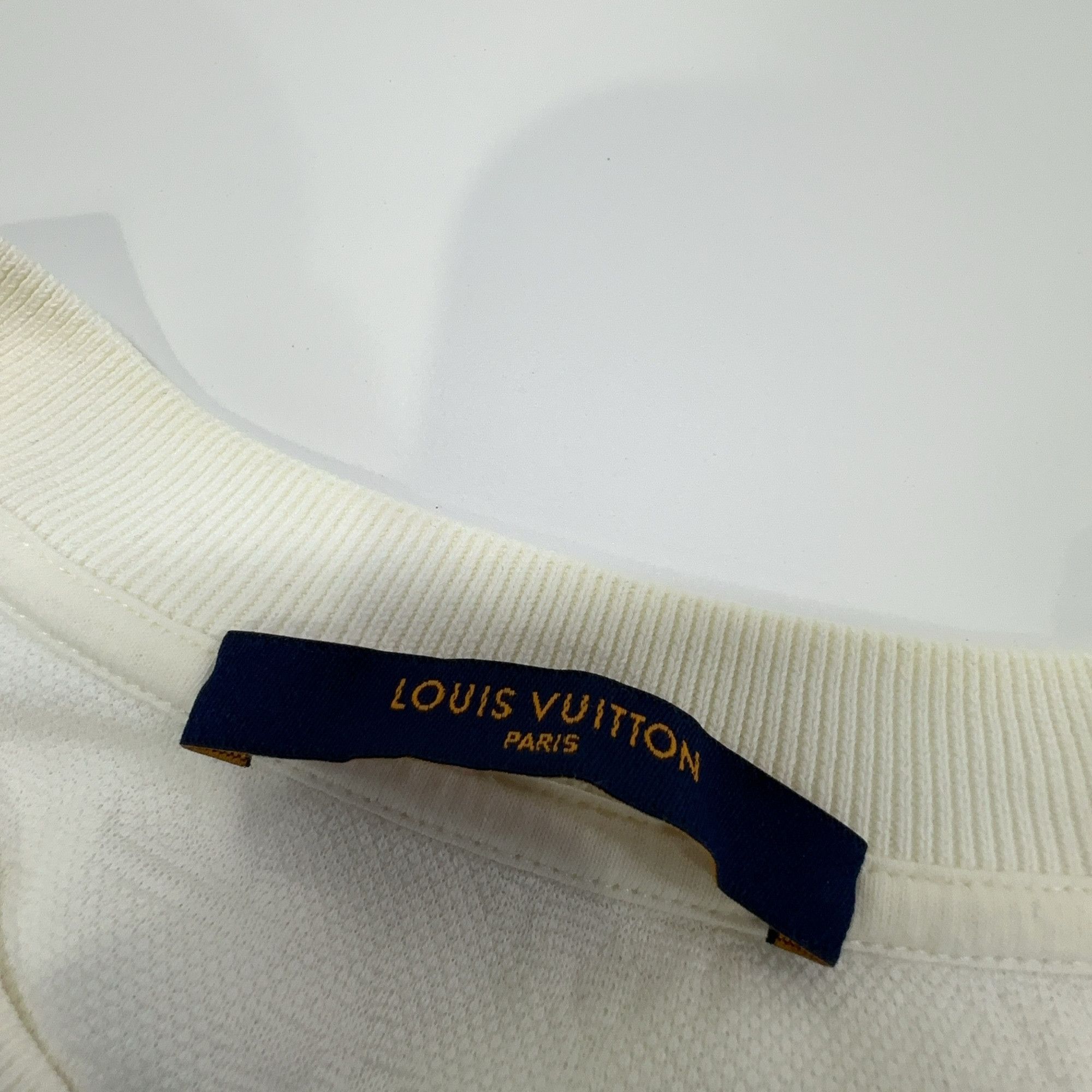 Louis Vuitton Louis Vuitton Monogram 3D Pocket T-Shirt Size L Size US L / EU 52-54 / 3 - 4 Thumbnail