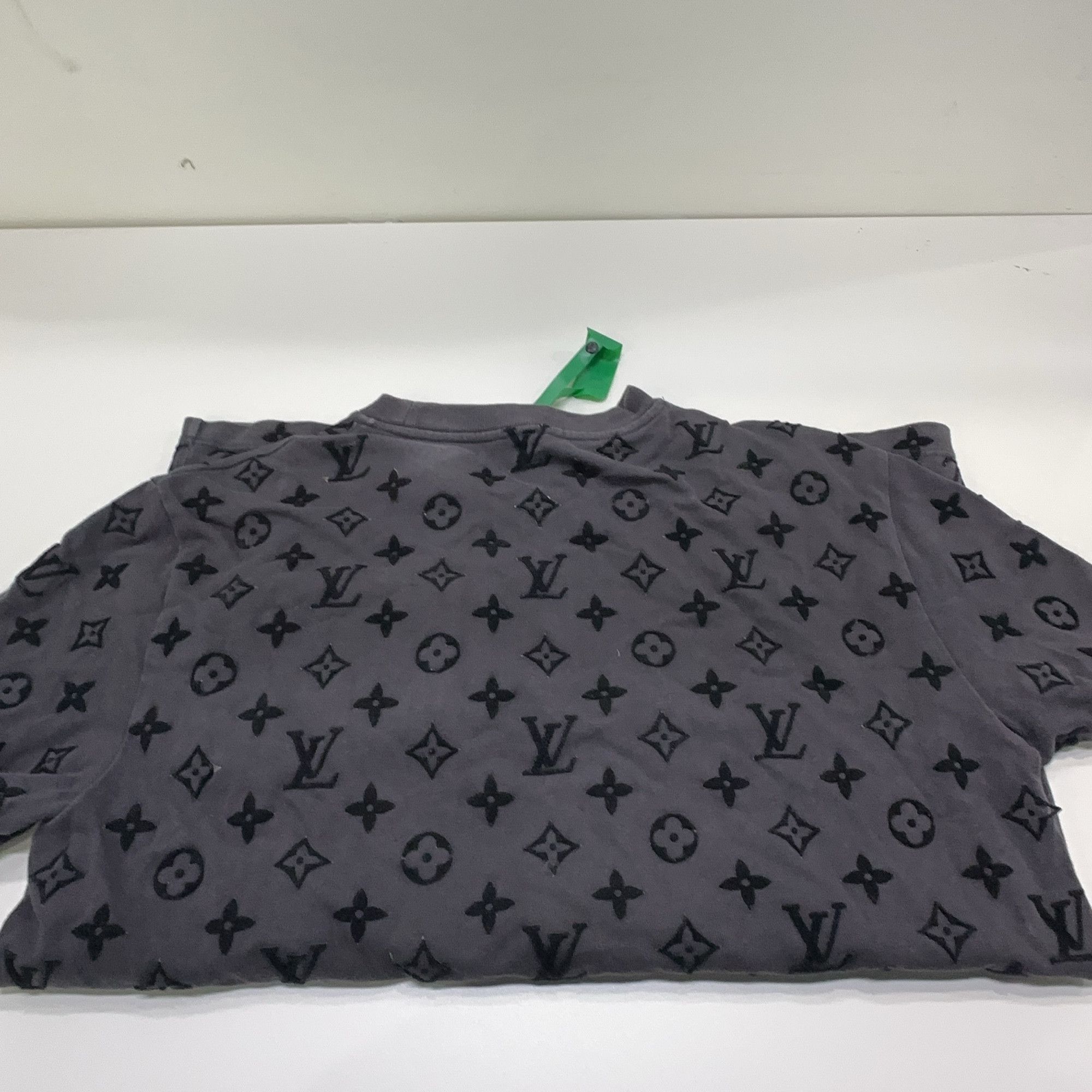 Louis Vuitton Louis Vuitton Monogram Pocket T-Shirt S Size US S / EU 44-46 / 1 - 12 Thumbnail