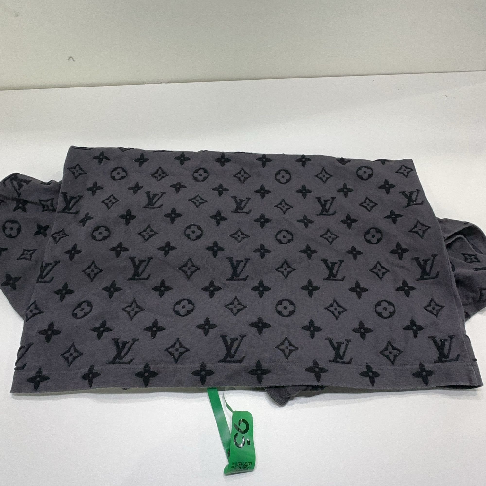 Louis Vuitton Louis Vuitton Monogram Pocket T-Shirt S Size US S / EU 44-46 / 1 - 11 Thumbnail