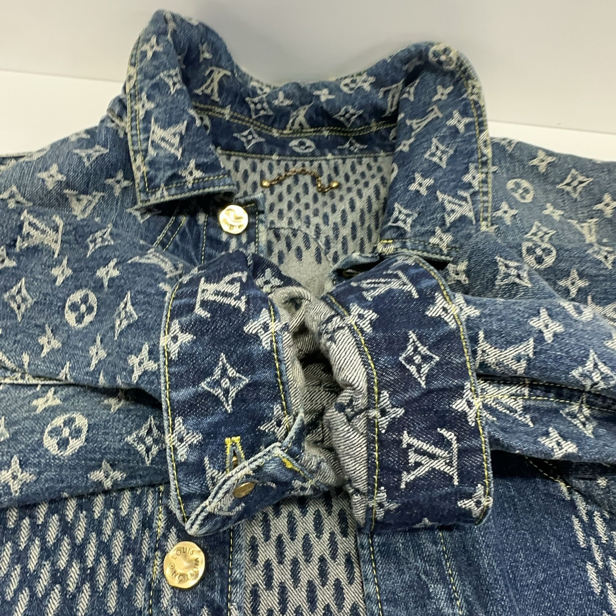 Louis Vuitton Louis Vuitton x Nigo Monogram Denim Jacket 54 Size US L / EU 52-54 / 3 - 6 Thumbnail
