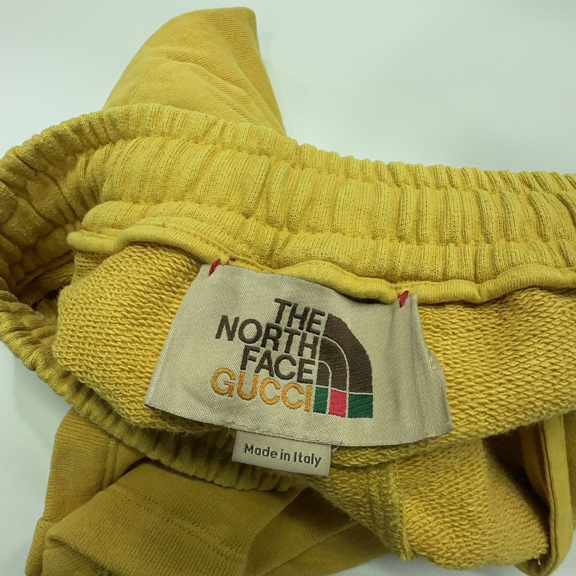 Gucci Gucci x The North Face Yellow Logo Sweat Shorts XS Size US 28 / EU 44 - 4 Thumbnail