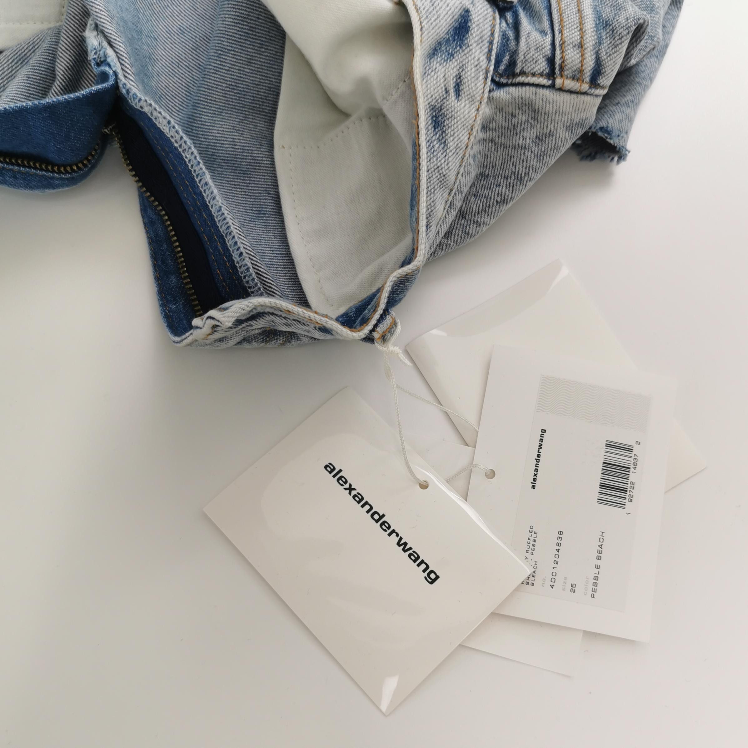 Alexander Wang Alexander Wang Women 25 Shorts Size 25" / US 0 / IT 36 - 3 Thumbnail