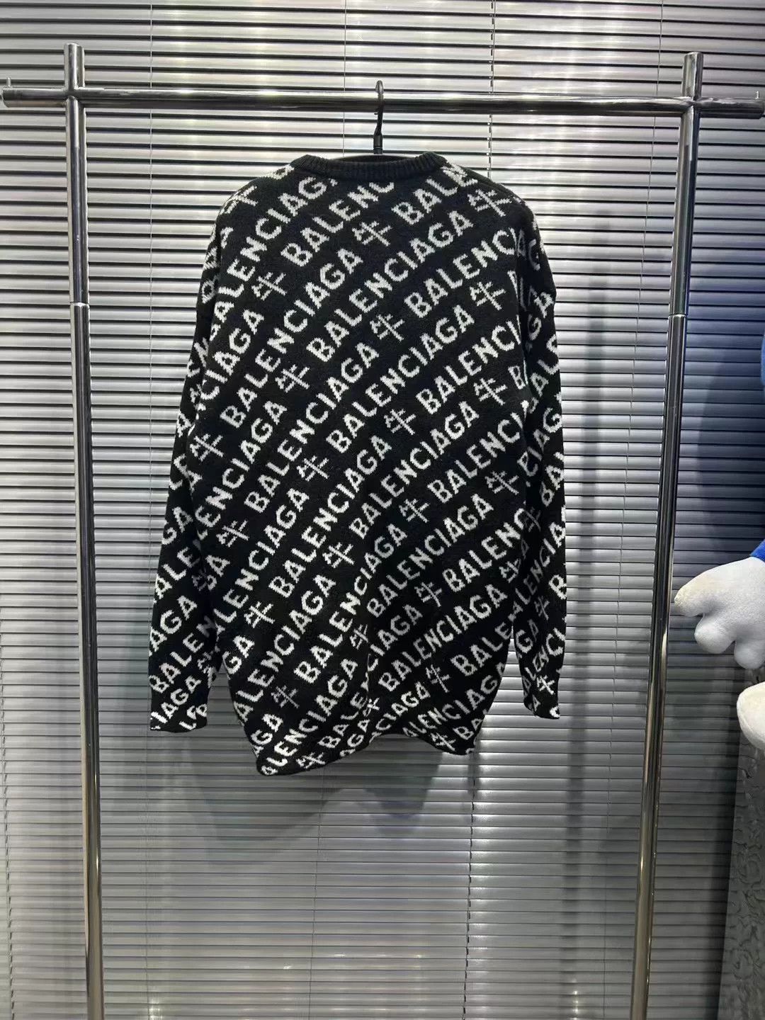 Balenciaga Balenciaga Year of the Ox Logo Knit Sweater XS Size US XS / EU 42 / 0 - 3 Thumbnail