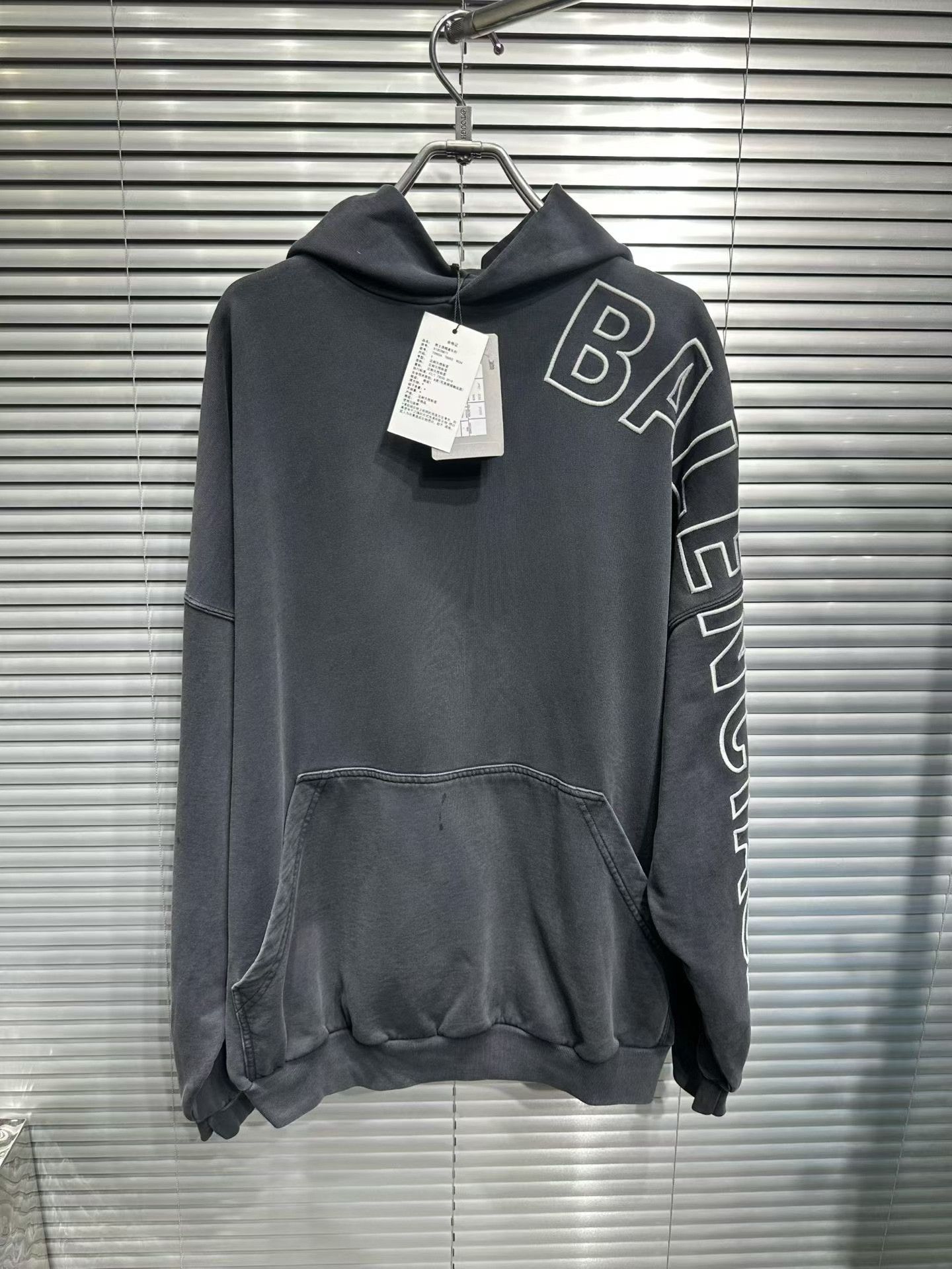 Balenciaga Balenciaga Sleeve Logo Washed Hoodie Size 1 Size US S / EU 44-46 / 1 - 2 Thumbnail