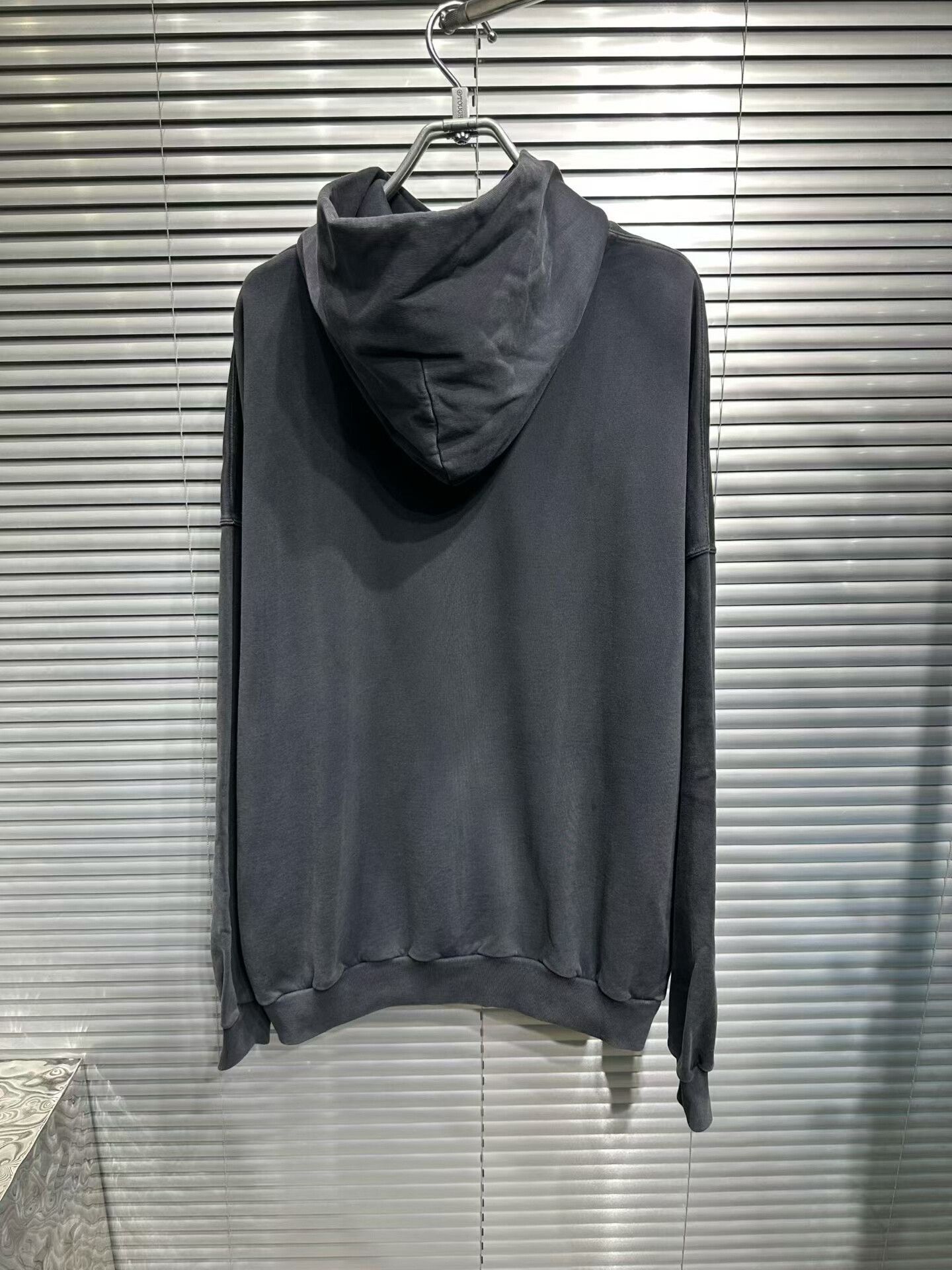 Balenciaga Balenciaga Sleeve Logo Washed Hoodie Size 1 Size US S / EU 44-46 / 1 - 3 Thumbnail