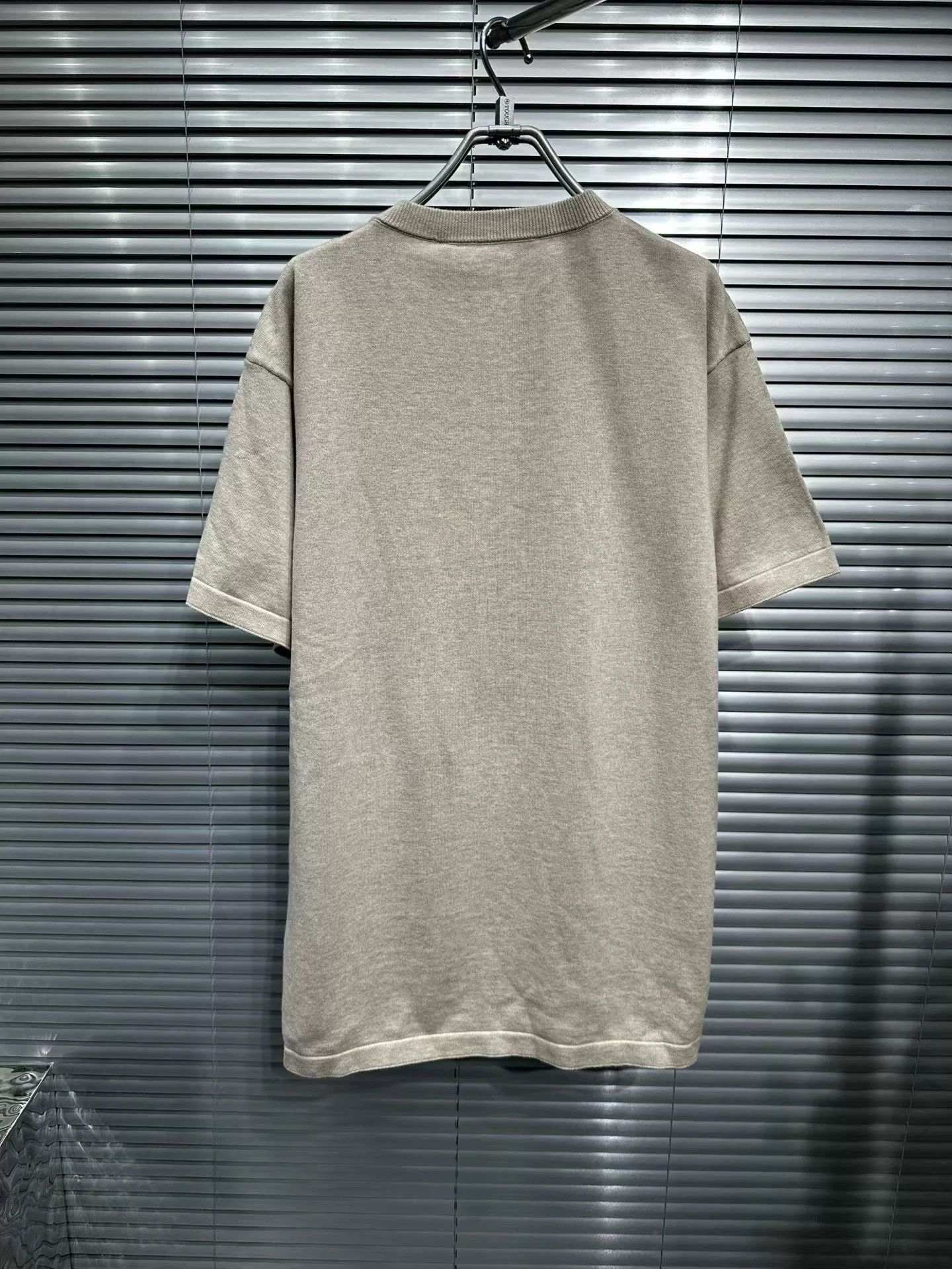 Louis Vuitton Louis Vuitton Park Seo-Bo Knit T-Shirt L Size US L / EU 52-54 / 3 - 3 Thumbnail