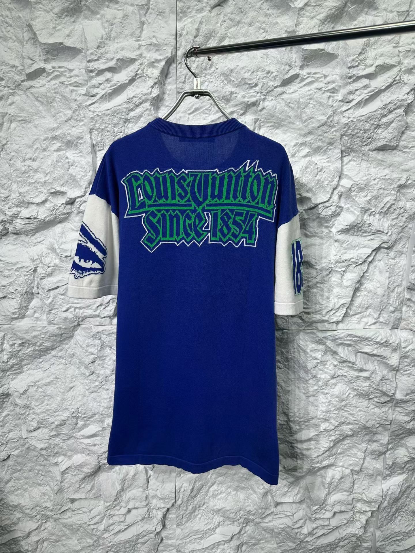 Louis Vuitton Louis Vuitton FW23 Graphic Knit T-Shirt M Size US M / EU 48-50 / 2 - 3 Thumbnail