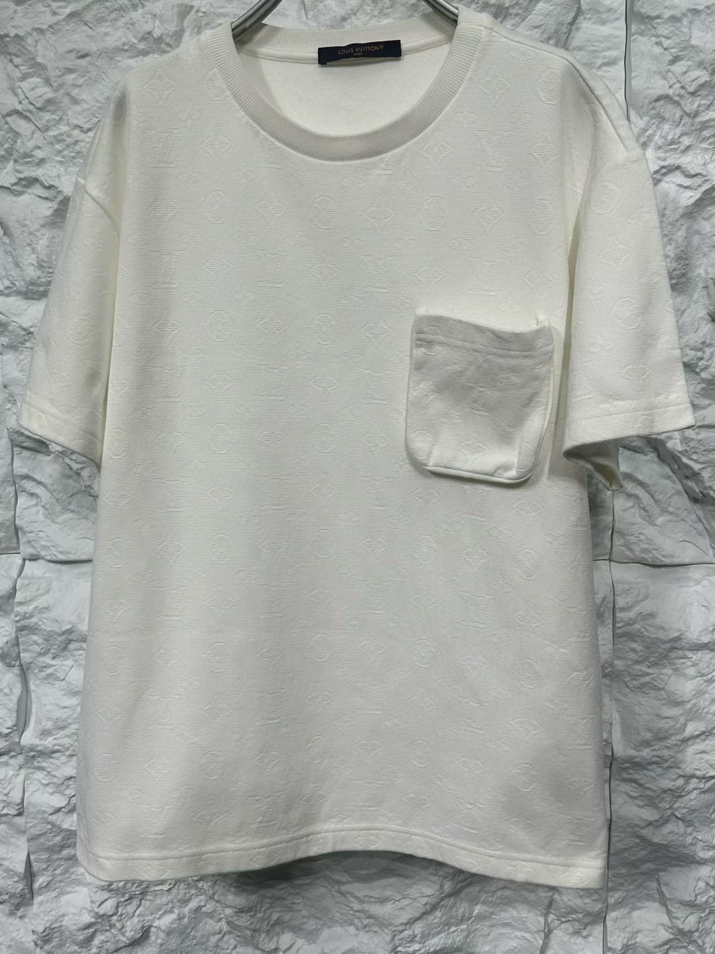 Louis Vuitton Louis Vuitton 3D Monogram Pocket T-Shirt M Size US M / EU 48-50 / 2 - 4 Thumbnail