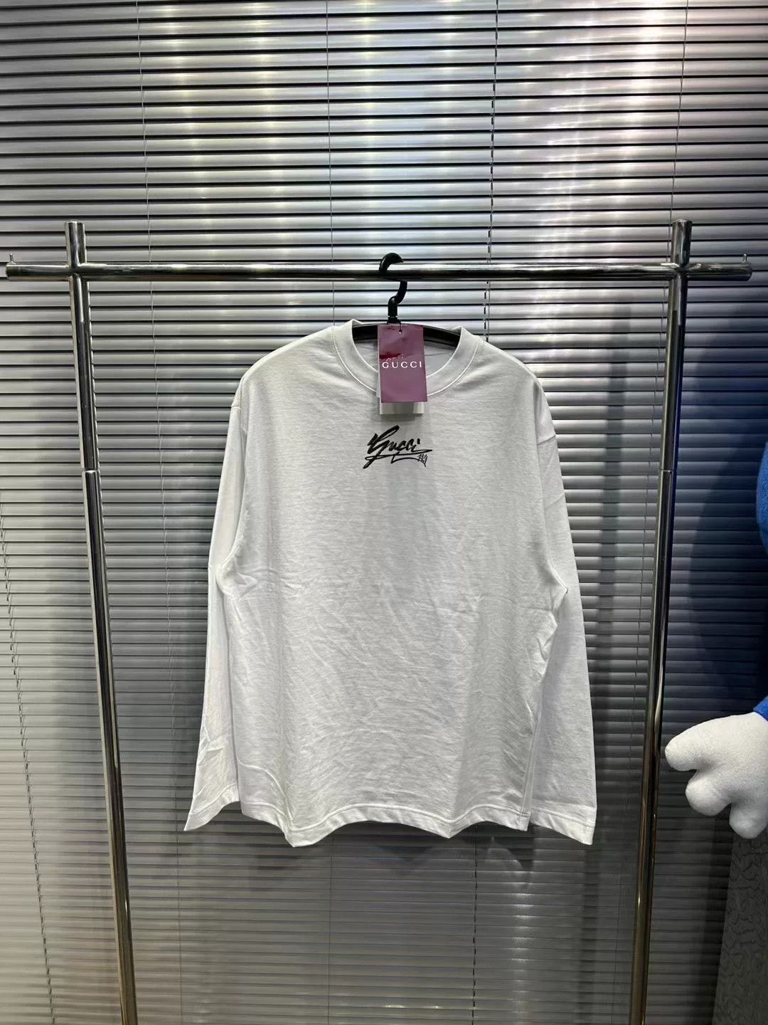 Gucci Gucci Script Logo Long Sleeve Sweatshirt Size S Size US S / EU 44-46 / 1 - 2 Thumbnail