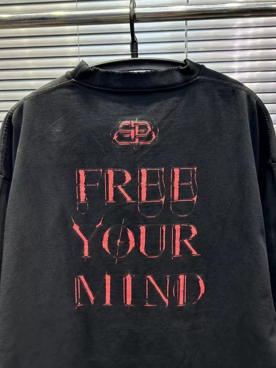 Balenciaga Balenciaga Gothic Society Free Your Mind T-Shirt XS Size US XS / EU 42 / 0 - 4 Thumbnail