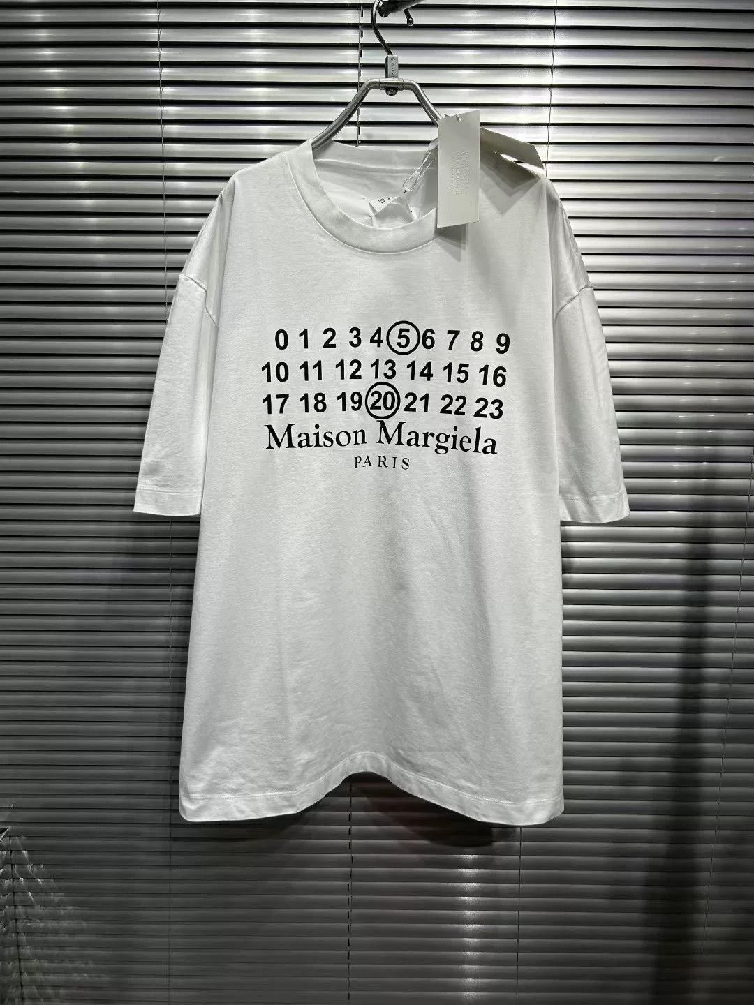Maison Margiela Maison Margiela Numeric Logo T-Shirt US S Size US S / EU 44-46 / 1 - 2 Thumbnail