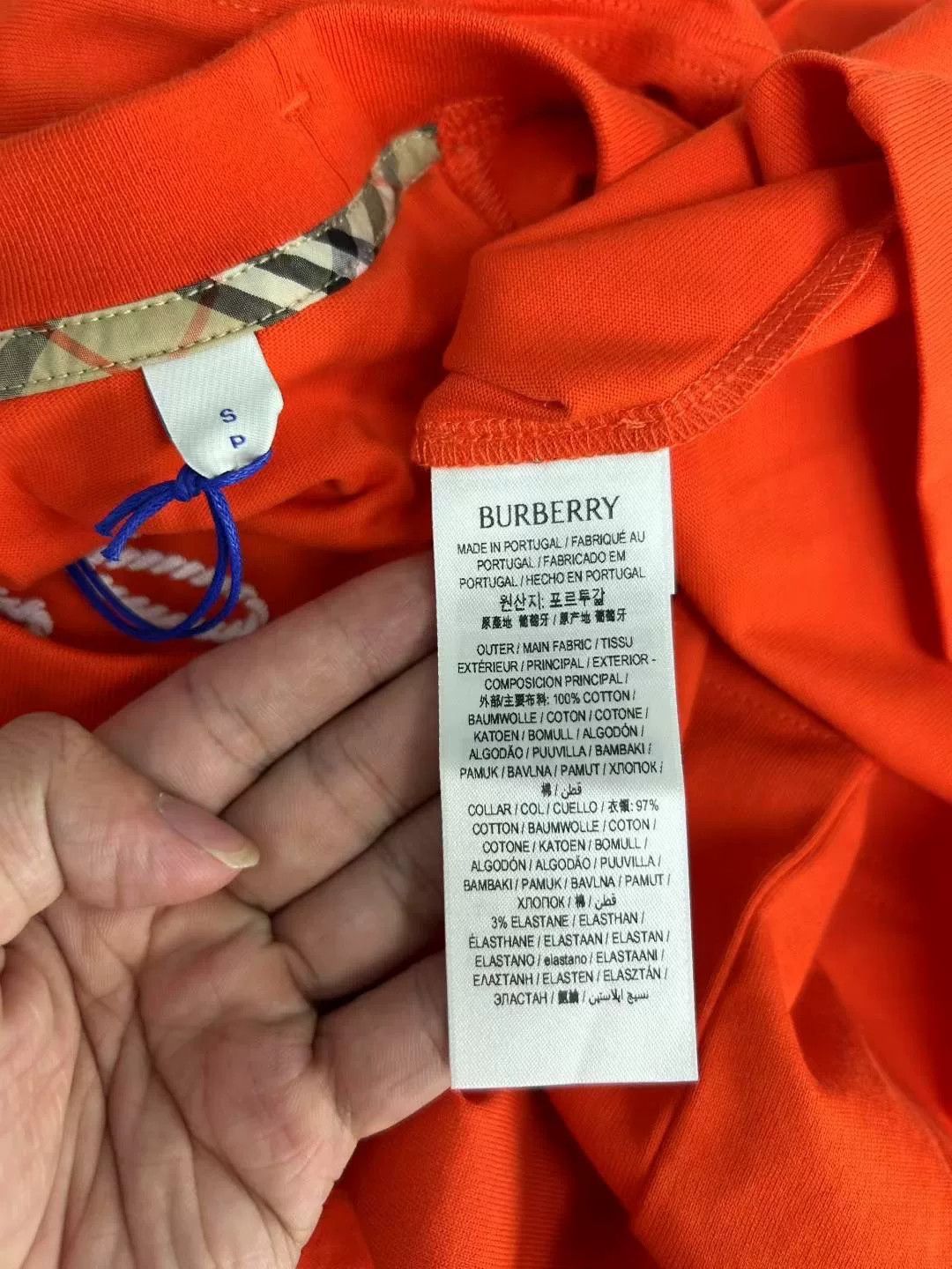 Burberry Burberry Heart Logo Embroidered T-Shirt S Size S / US 4 / IT 40 - 5 Thumbnail