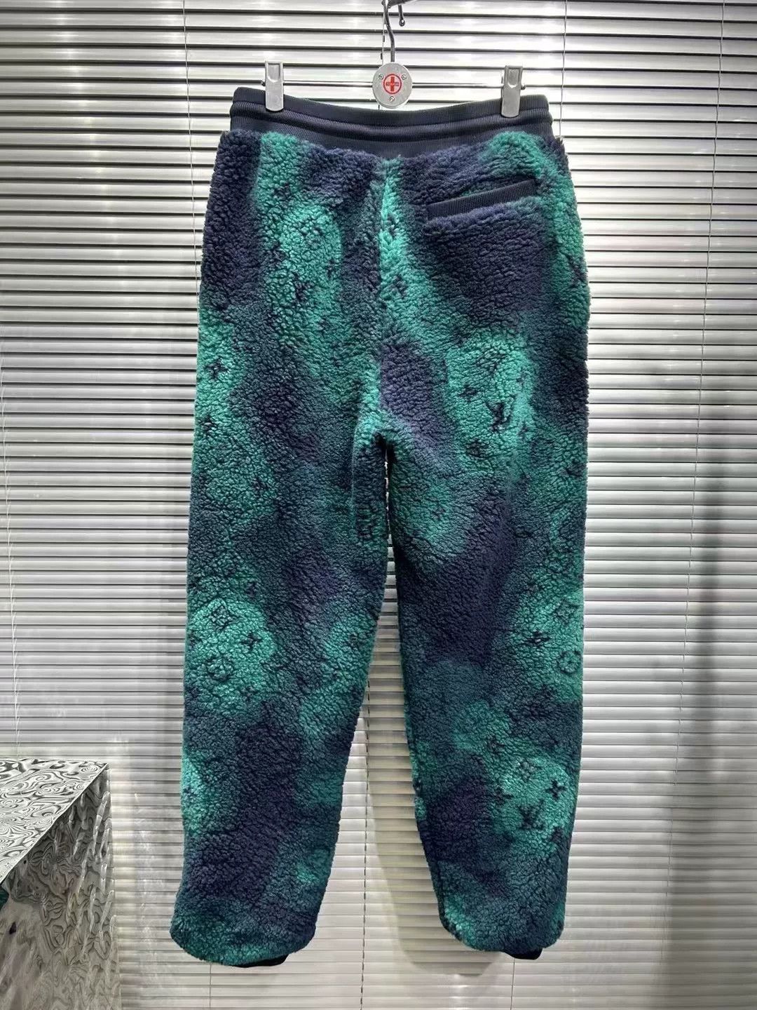 Louis Vuitton Louis Vuitton Monogram Camo Fleece Joggers XL Size US 36 / EU 52 - 3 Thumbnail
