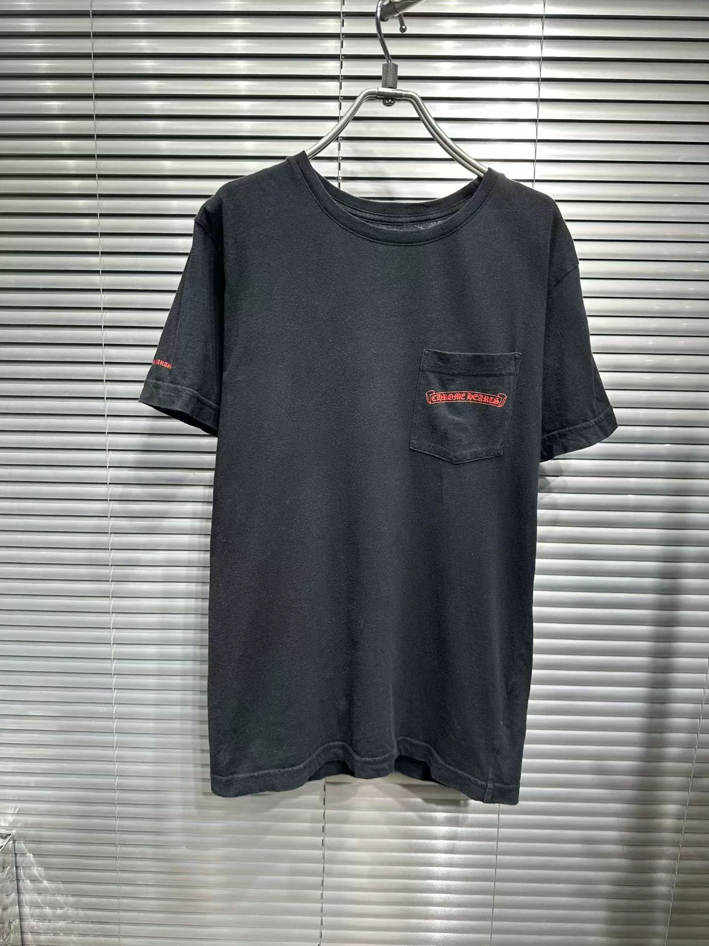 Chrome Hearts Chrome Hearts Red Script Pocket T-Shirt Size M Size US M / EU 48-50 / 2 - 2 Thumbnail