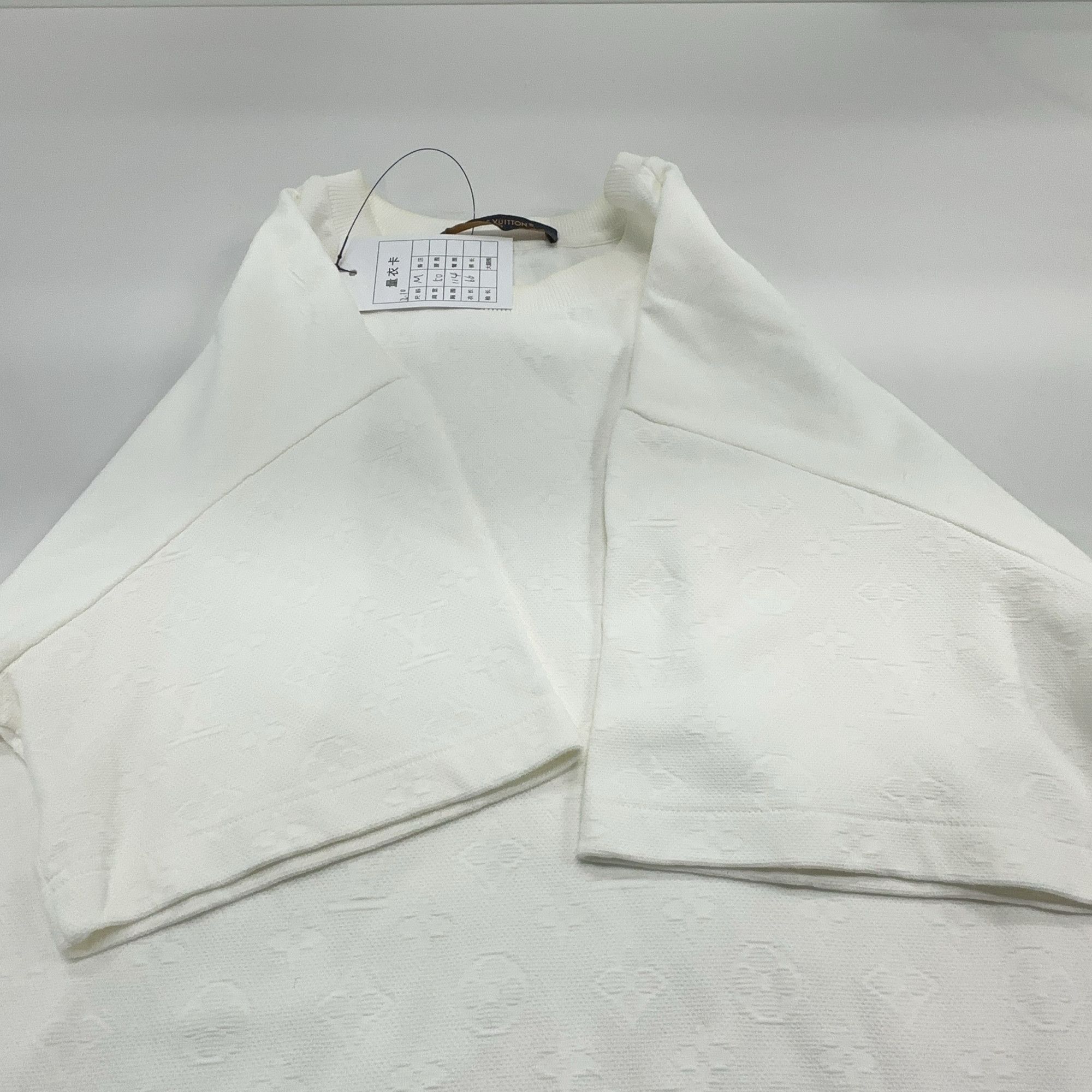 Louis Vuitton Louis Vuitton Monogram 3D Pocket T-Shirt M Size US M / EU 48-50 / 2 - 12 Thumbnail