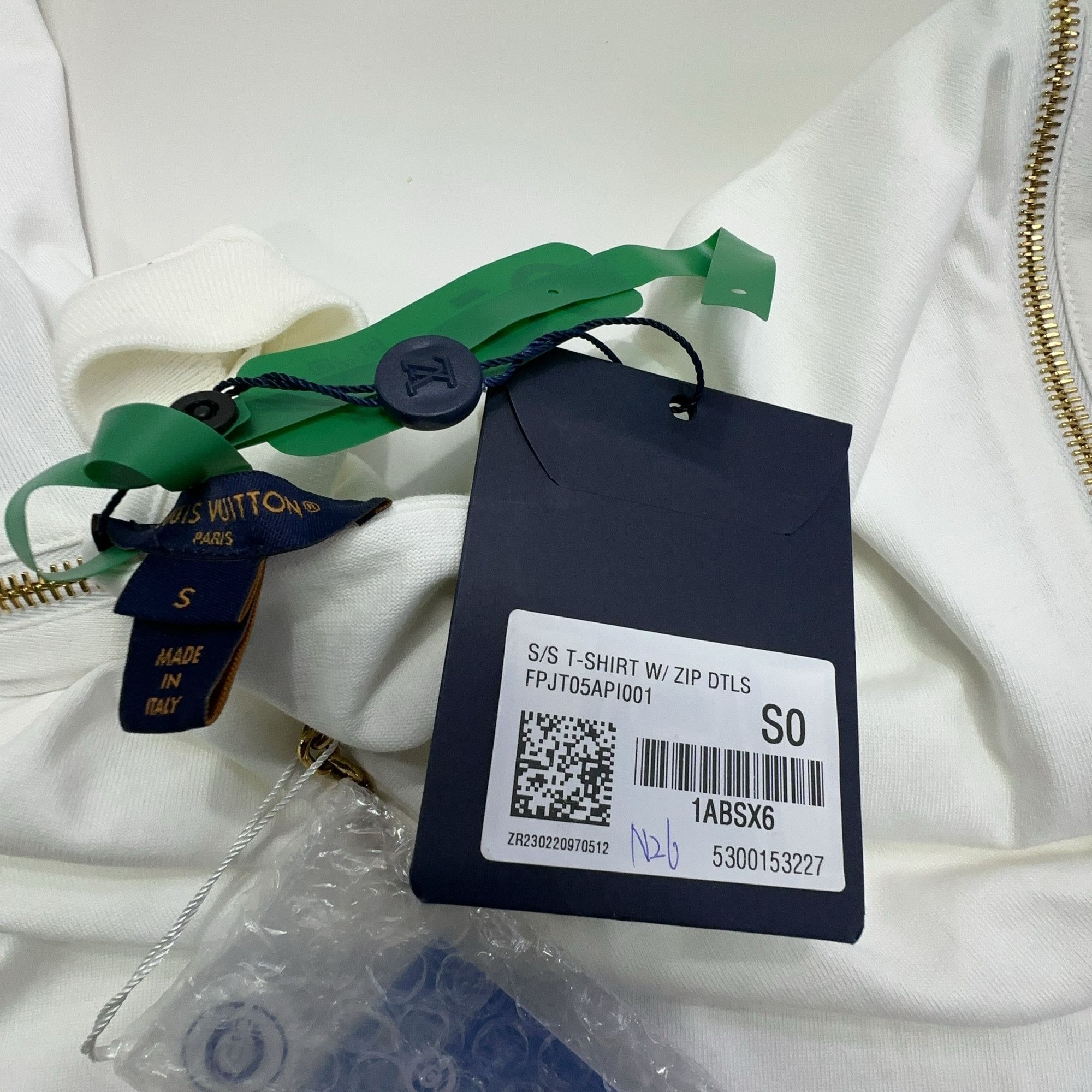 Louis Vuitton Louis Vuitton Zip Monogram T-Shirt S Size S / US 4 / IT 40 - 3 Thumbnail