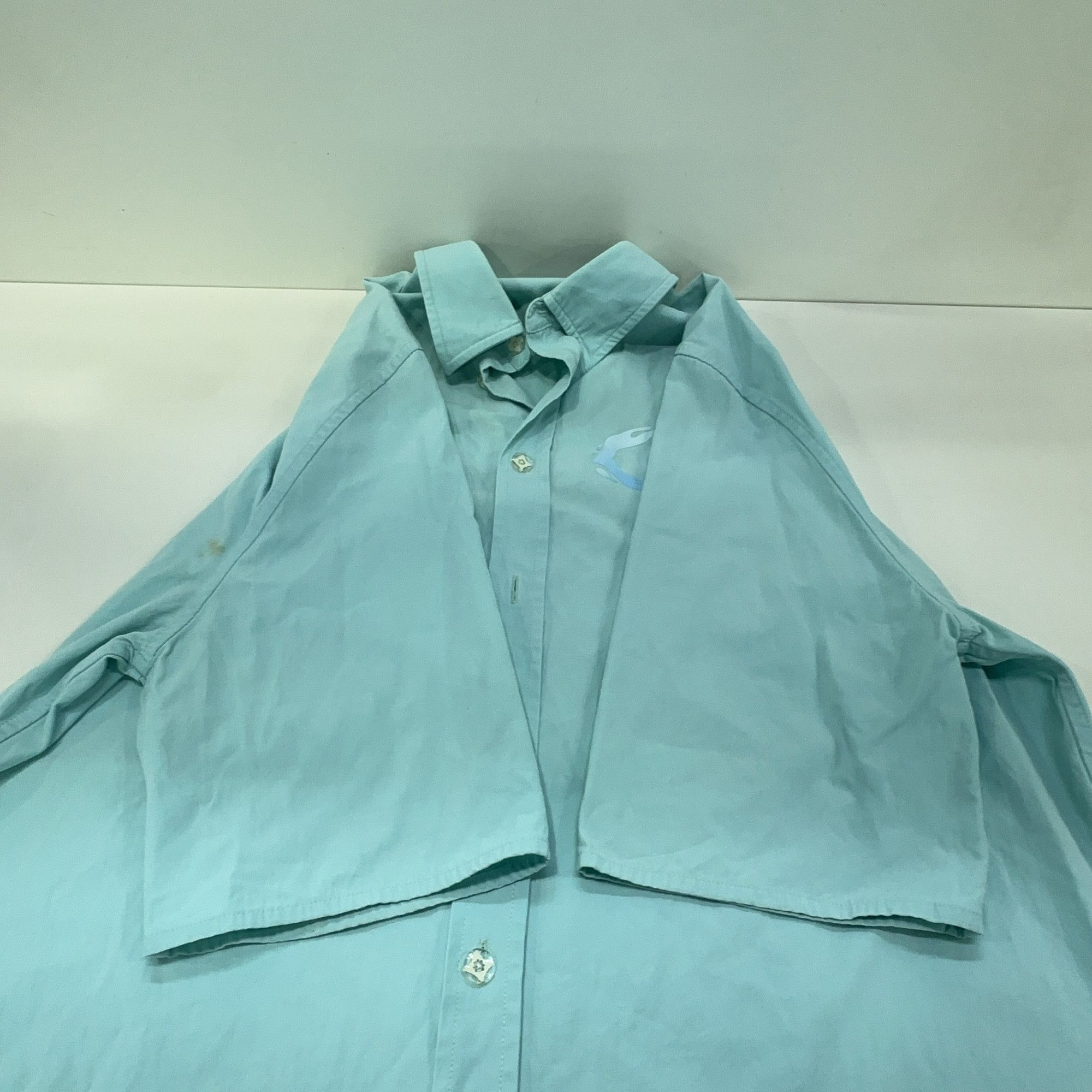 Louis Vuitton Louis Vuitton FW23 Hands Logo Short Sleeve Shirt L Size US L / EU 52-54 / 3 - 6 Thumbnail