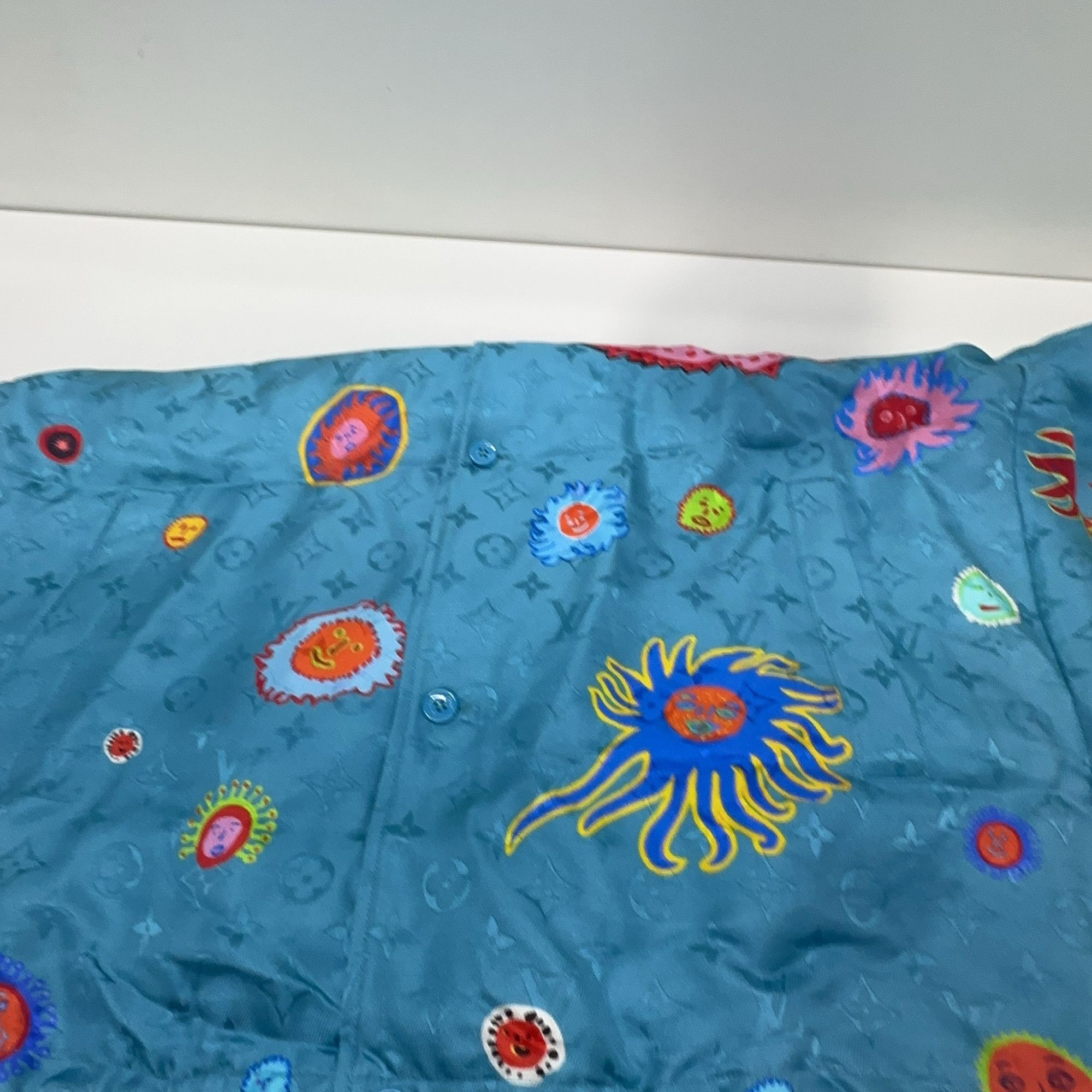 Louis Vuitton Louis Vuitton x Yayoi Kusama Faces Silk Shirt M Size US M / EU 48-50 / 2 - 13 Thumbnail