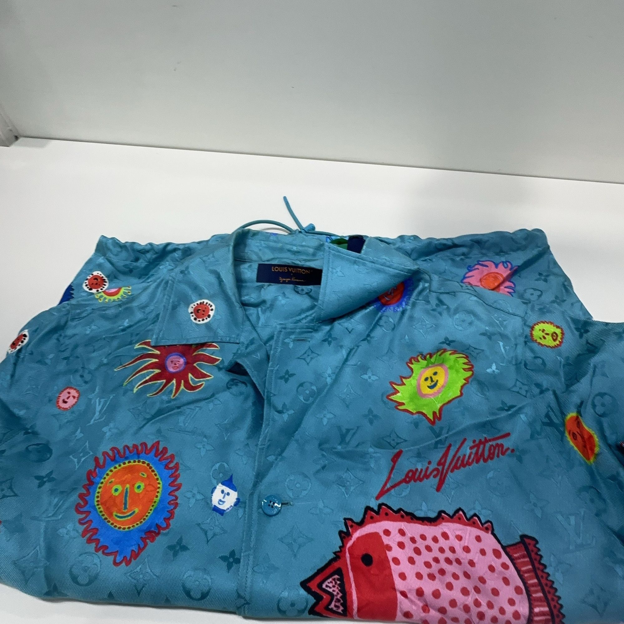 Louis Vuitton Louis Vuitton x Yayoi Kusama Faces Silk Shirt M Size US M / EU 48-50 / 2 - 12 Thumbnail