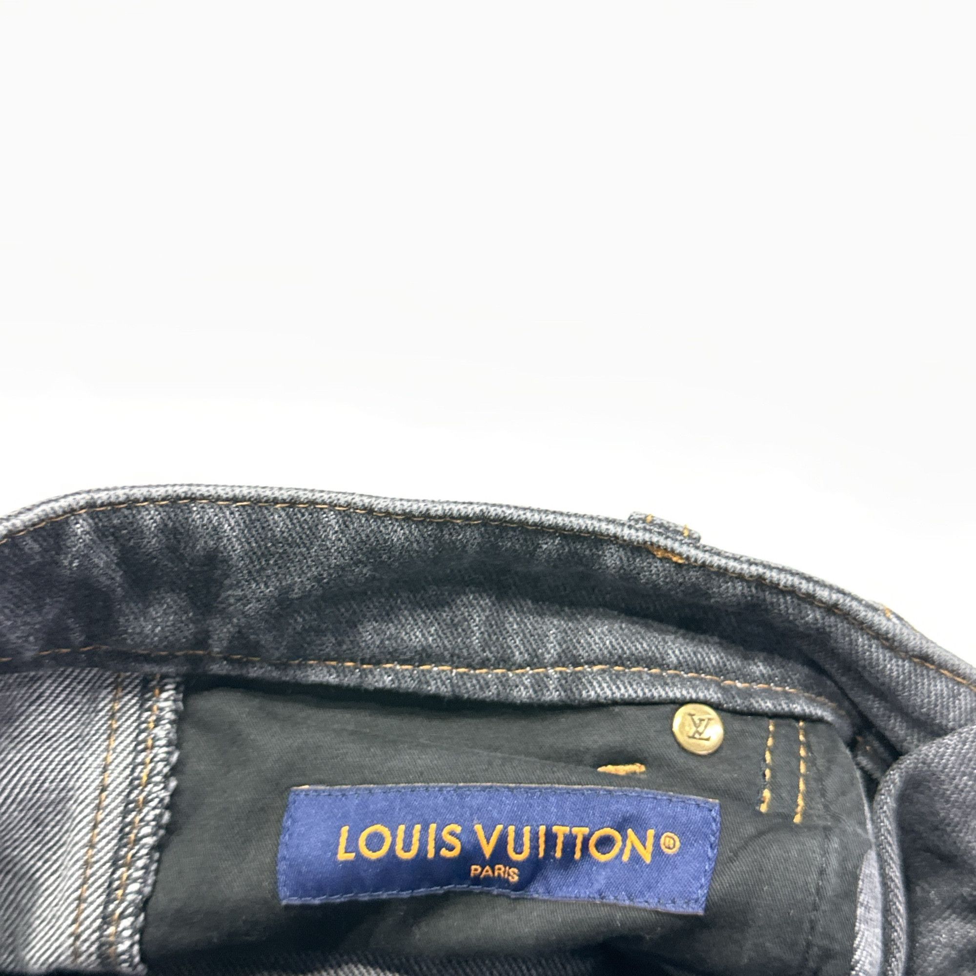 Louis Vuitton Louis Vuitton Monogram Asymmetric Denim Jeans 28 Size US 28 / EU 44 - 4 Thumbnail