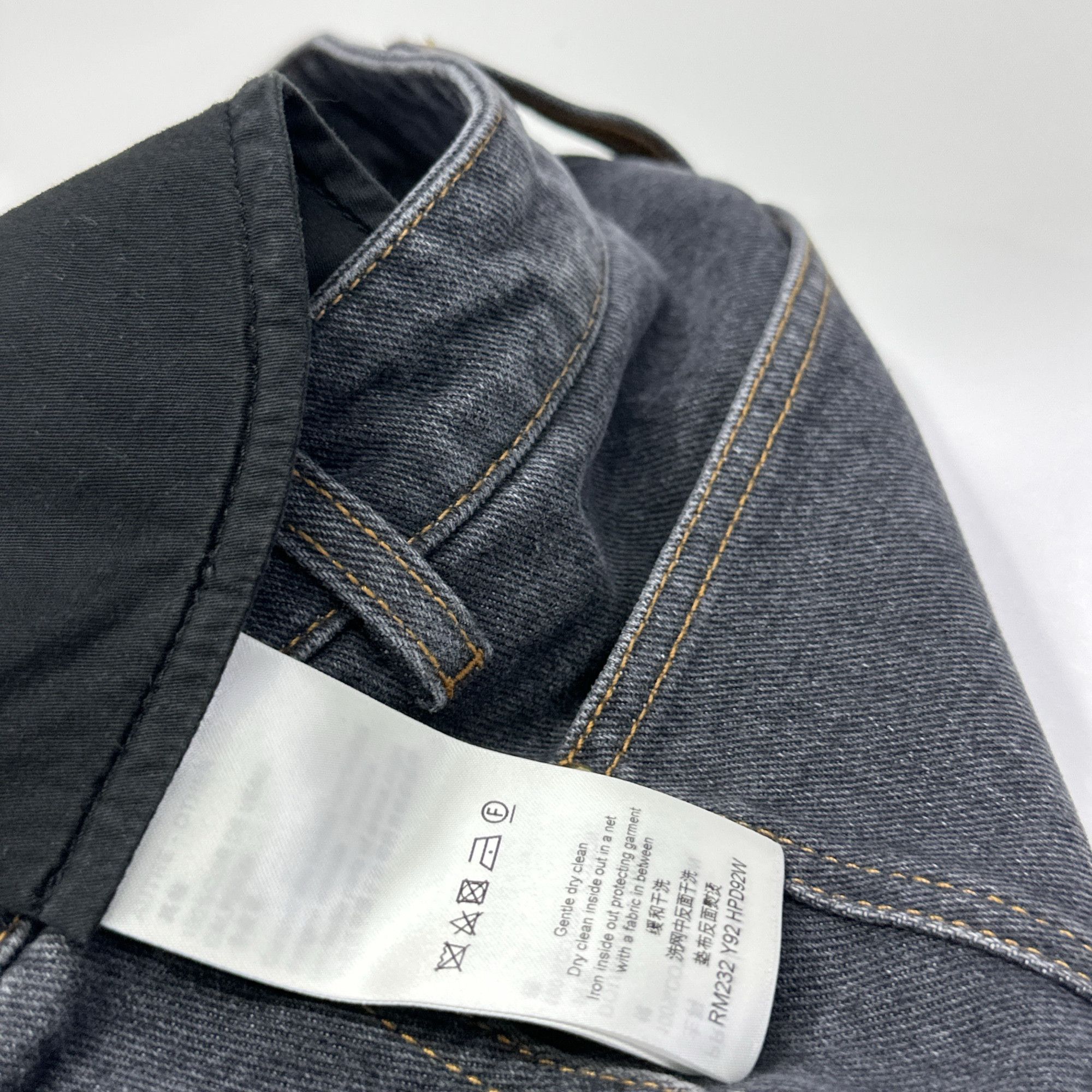 Louis Vuitton Louis Vuitton Monogram Asymmetric Denim Jeans 28 Size US 28 / EU 44 - 5 Thumbnail