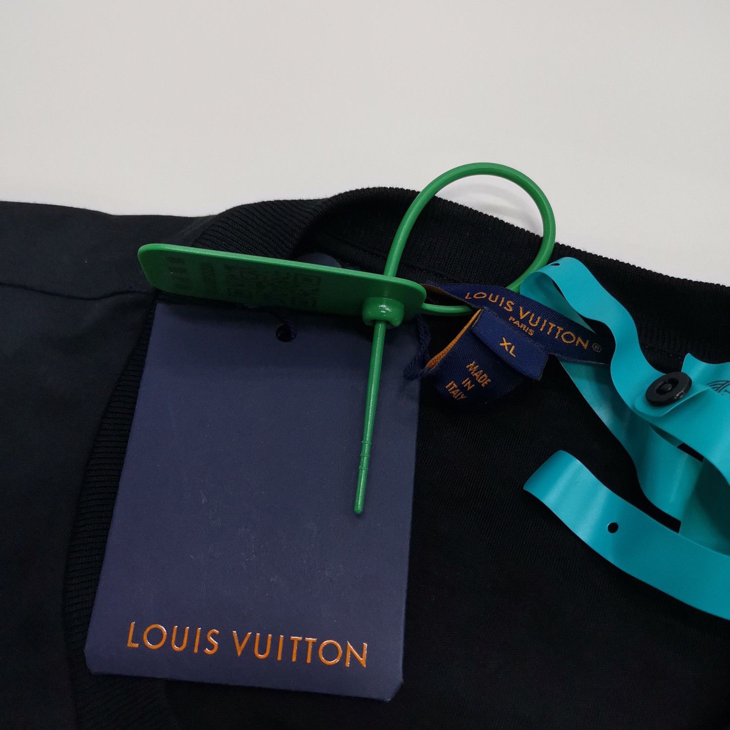 Louis Vuitton Louis Vuitton Chain Detail Tied Hem T-Shirt XL Size XL / US 12-14 / IT 48-50 - 3 Thumbnail