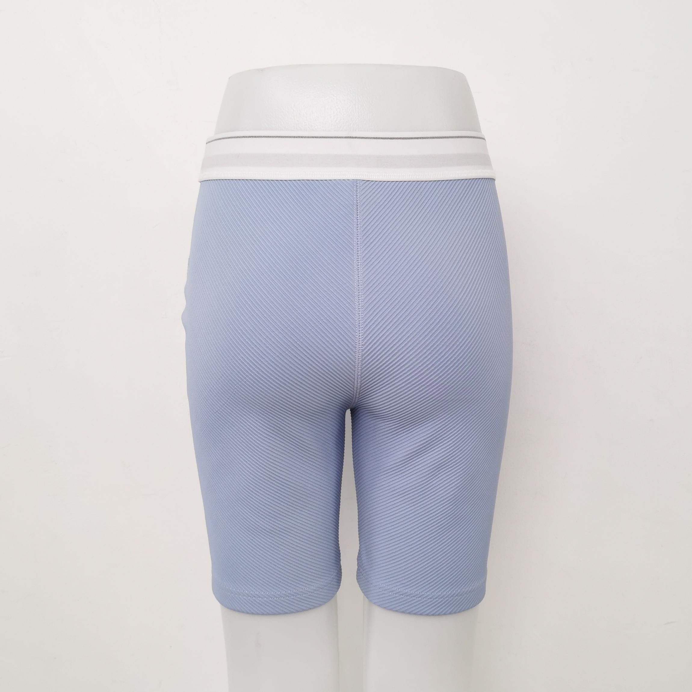 Alexander Wang Alexander Wang Women 26 Shorts Size 26" / US 2 / IT 38 - 2 Thumbnail