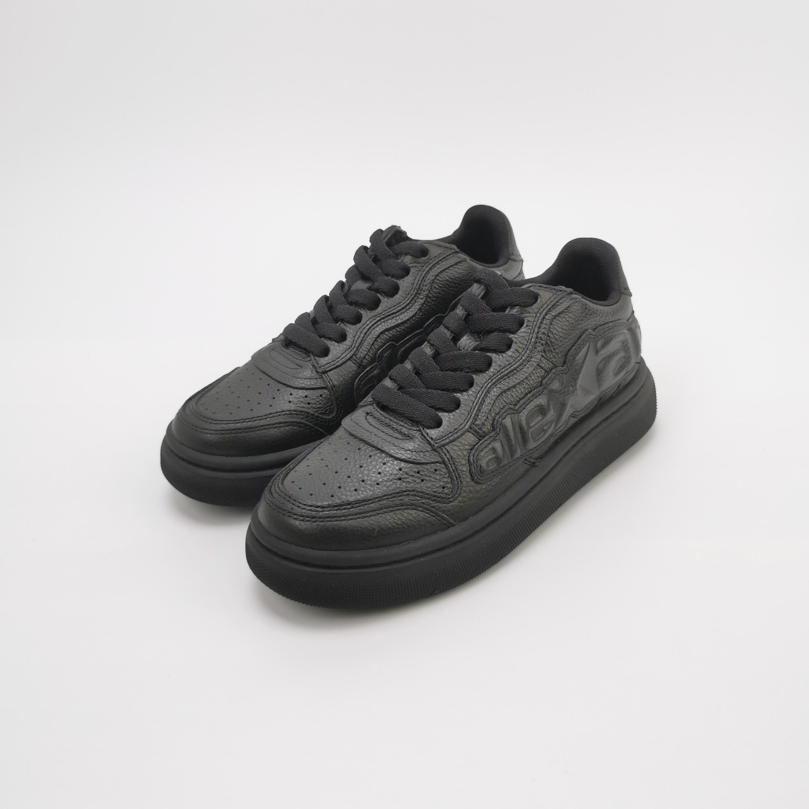 Alexander Wang Alexander Wang Women 6 Lowtop Sneakers Size US 6 / IT 36 - 2 Thumbnail