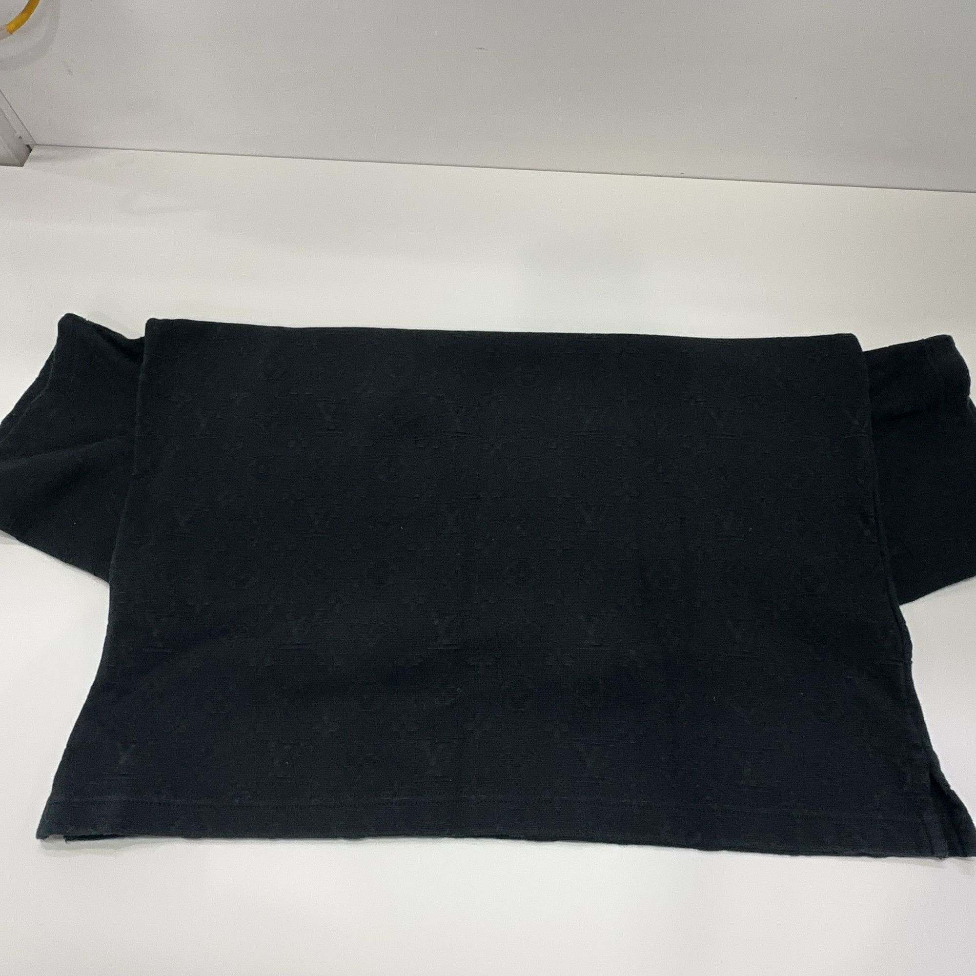 Louis Vuitton Louis Vuitton Monogram 3D Pocket T-Shirt XS Size US XS / EU 42 / 0 - 12 Thumbnail