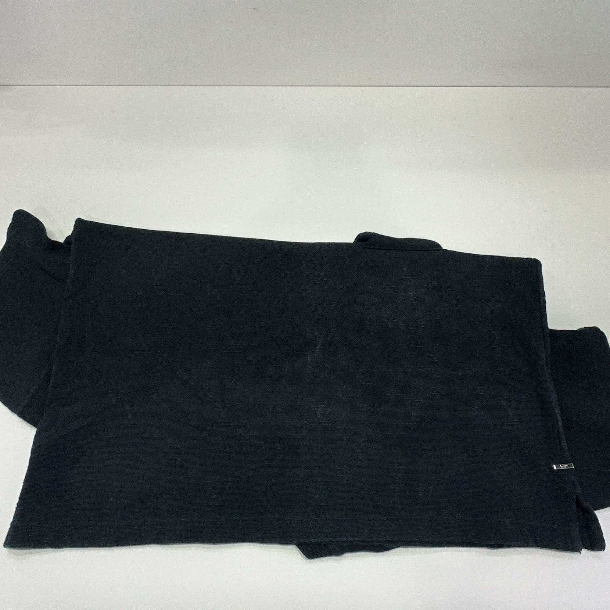 Louis Vuitton Louis Vuitton Monogram 3D Pocket T-Shirt XS Size US XS / EU 42 / 0 - 7 Thumbnail
