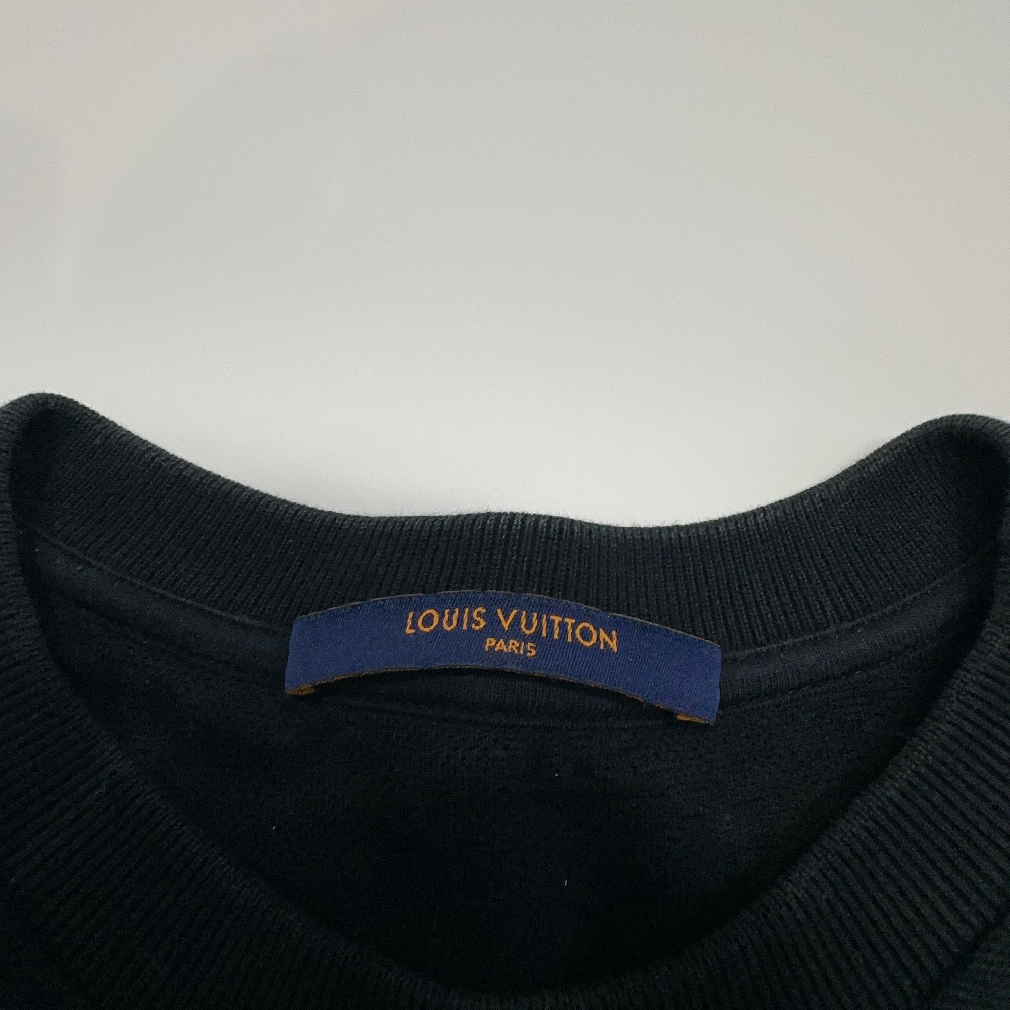 Louis Vuitton Louis Vuitton Monogram 3D Pocket T-Shirt XS Size US XS / EU 42 / 0 - 3 Thumbnail