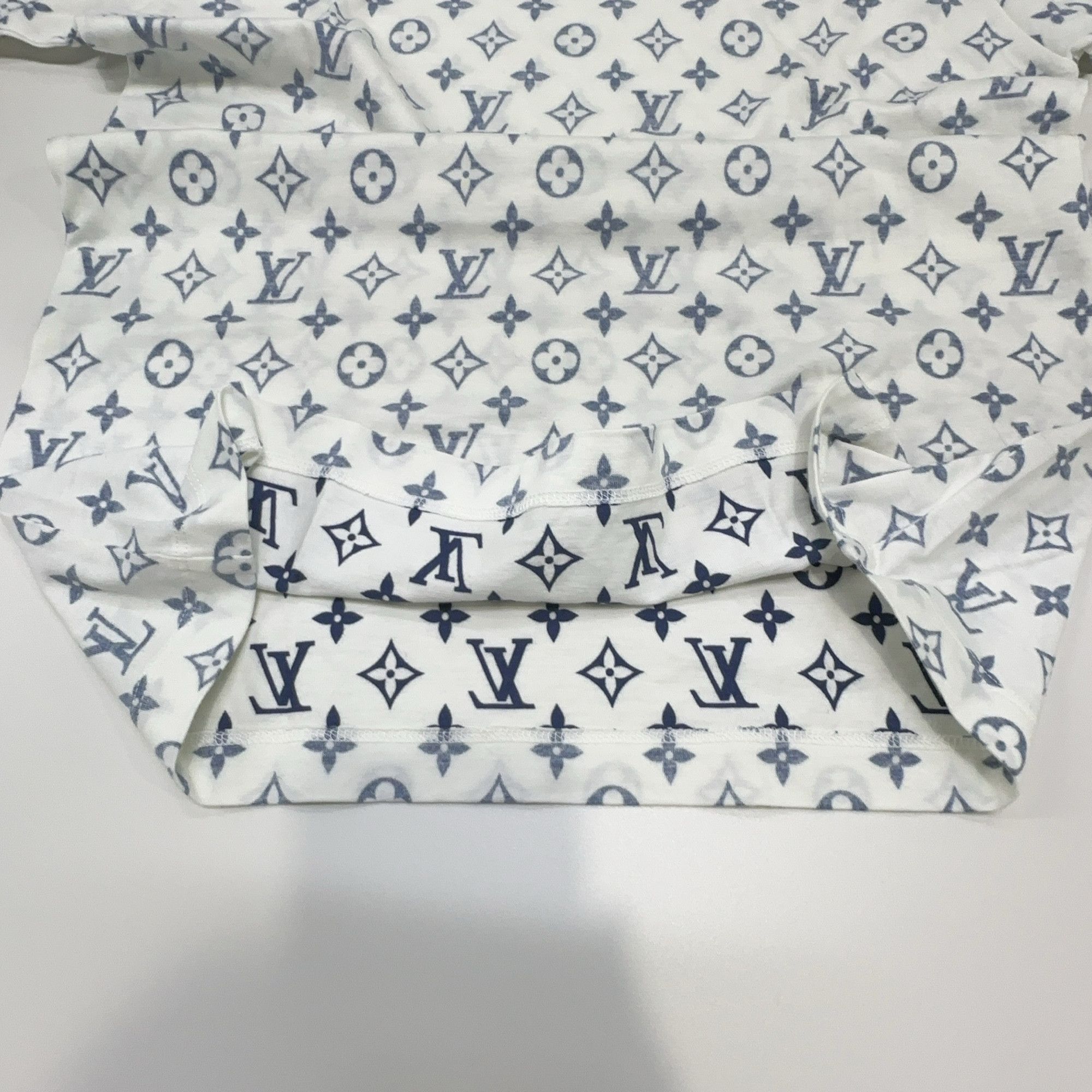 Louis Vuitton Louis Vuitton Monogram Chain T-Shirt Size S Size US S / EU 44-46 / 1 - 8 Thumbnail