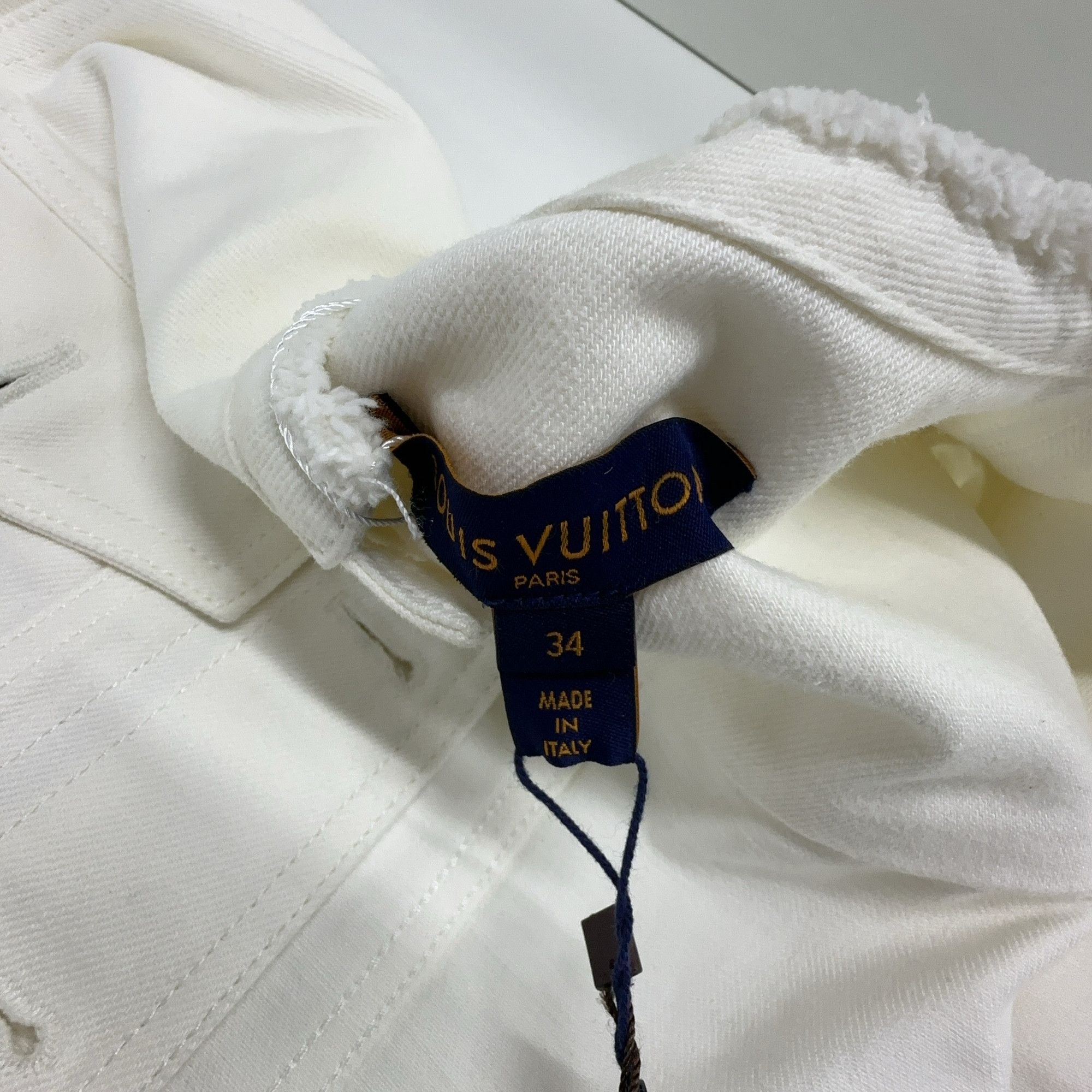Louis Vuitton Louis Vuitton Monogram Patch Denim Jacket Size 34 Size XS / US 0-2 / IT 36-38 - 3 Thumbnail