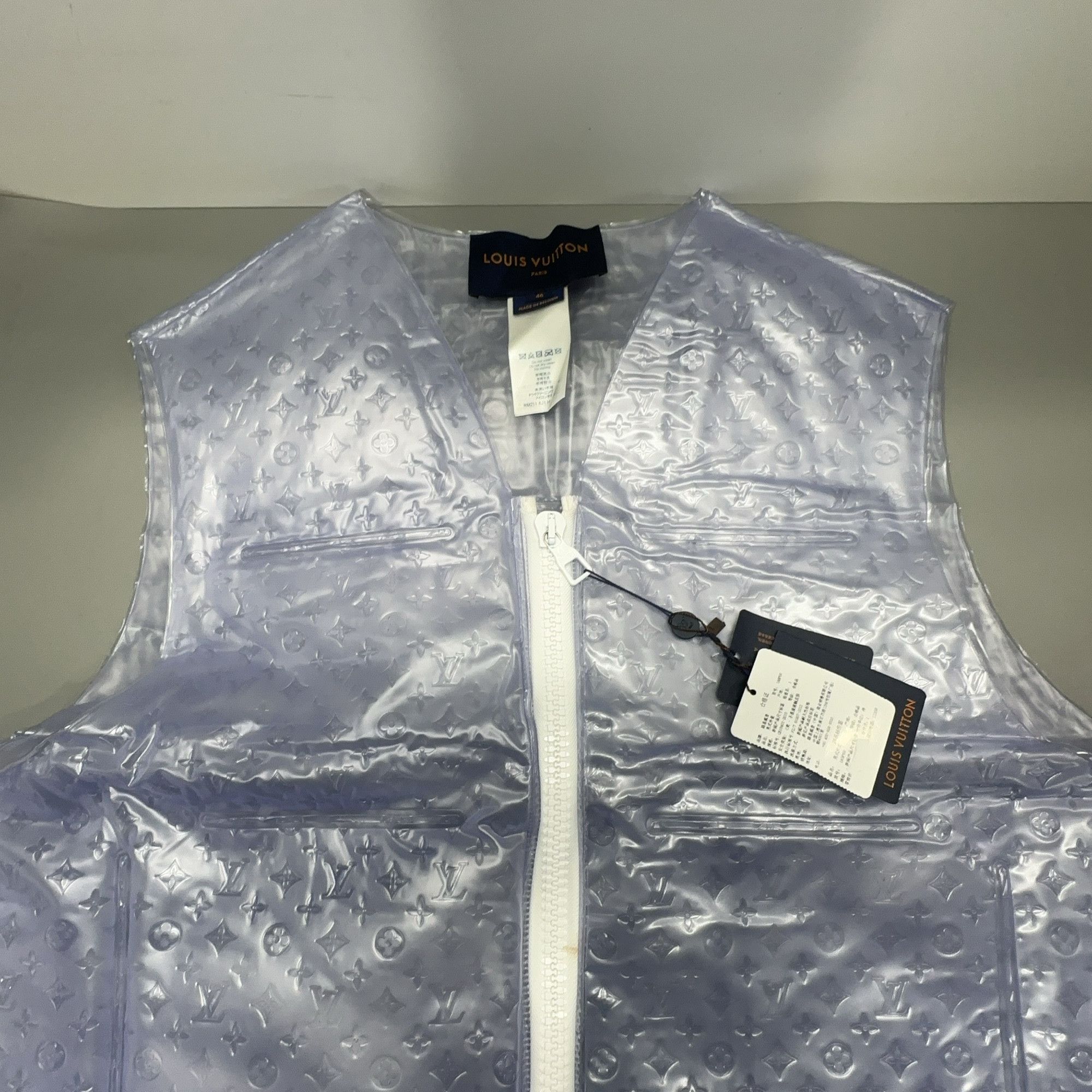 Louis Vuitton Louis Vuitton Monogram Inflatable Vest Size 46 Size US S / EU 44-46 / 1 - 6 Thumbnail