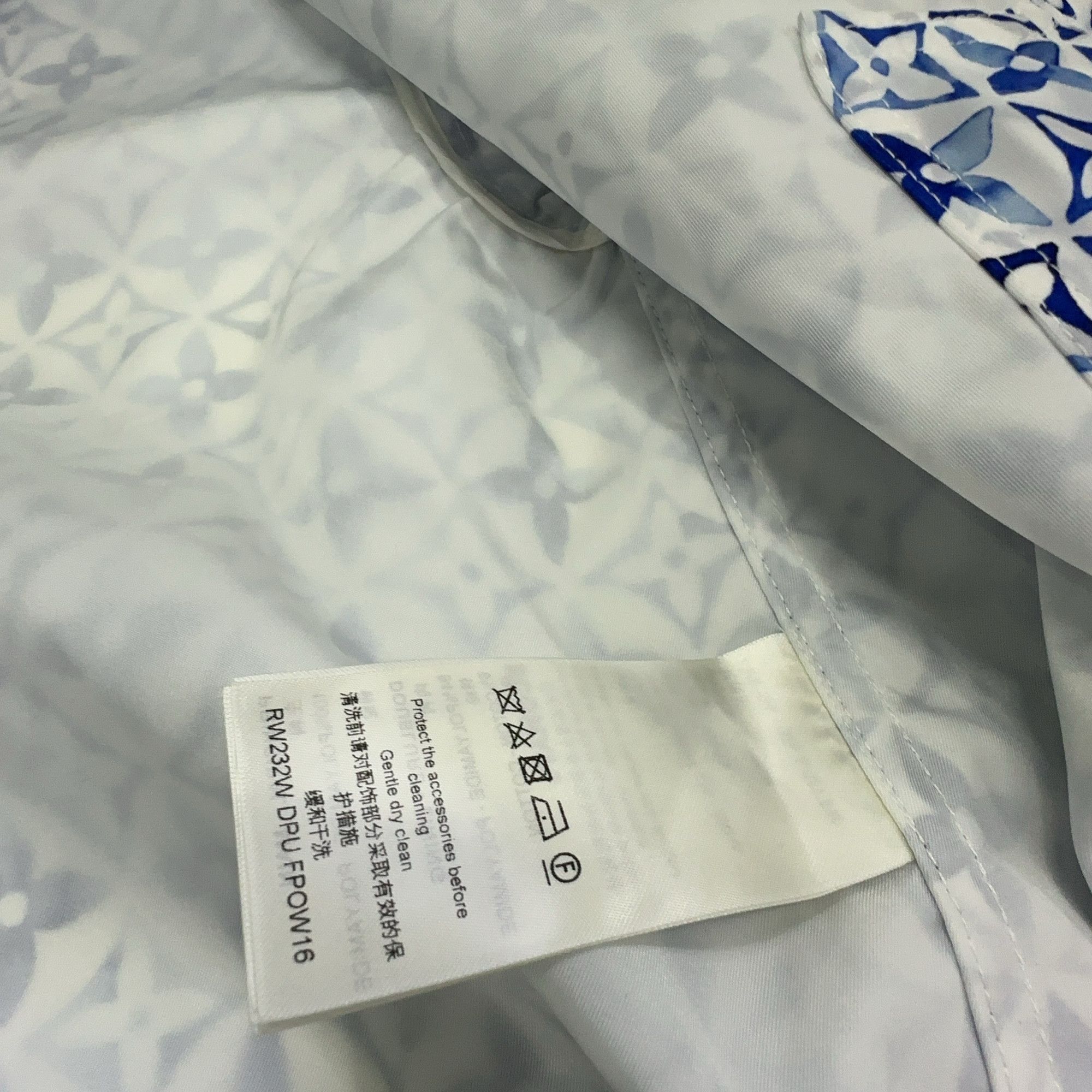 Louis Vuitton Louis Vuitton Monogram Logo Hooded Zip-Up Parka 34 Size XS / US 0-2 / IT 36-38 - 4 Thumbnail