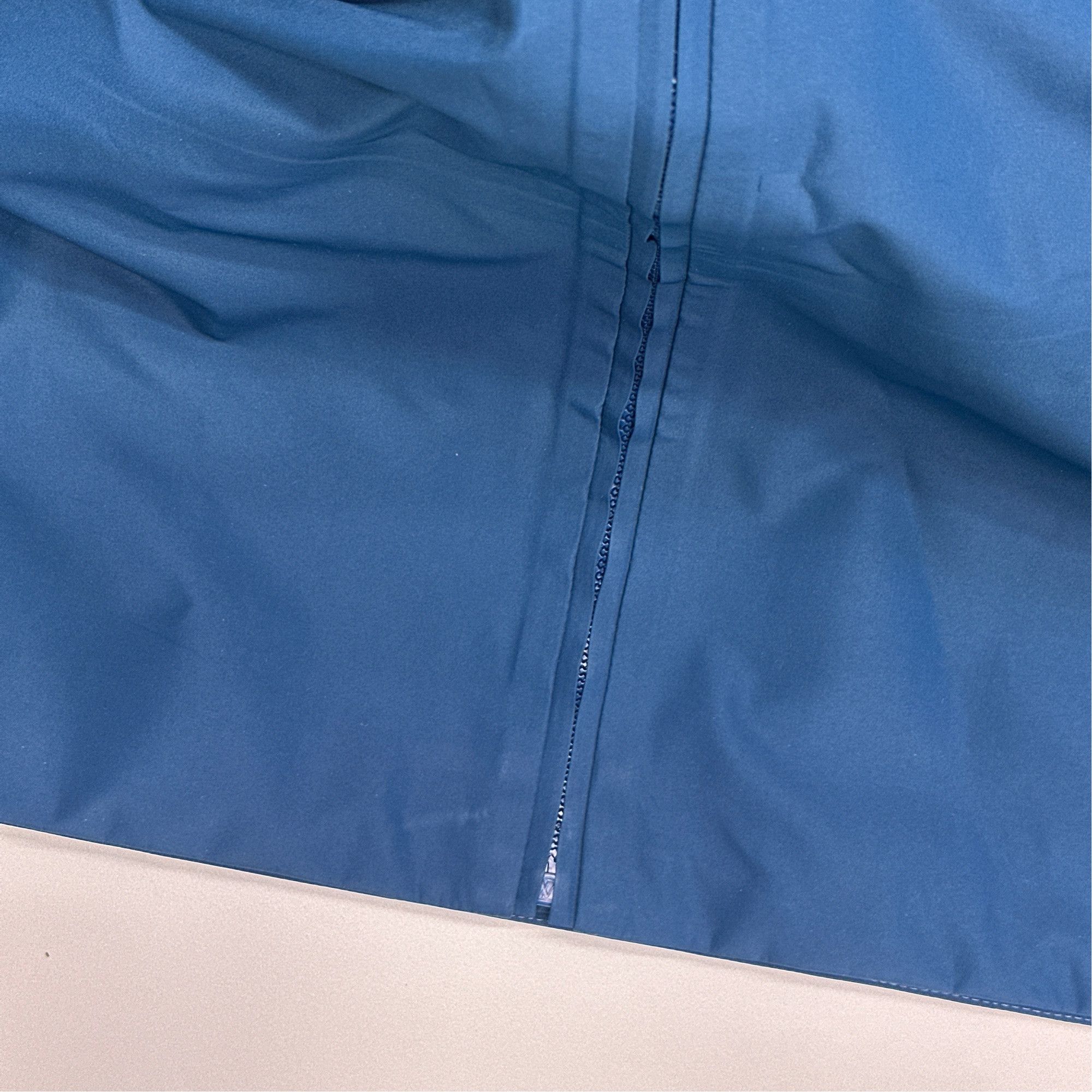Louis Vuitton Louis Vuitton Signature Hooded Light Jacket 50 Size US M / EU 48-50 / 2 - 4 Thumbnail