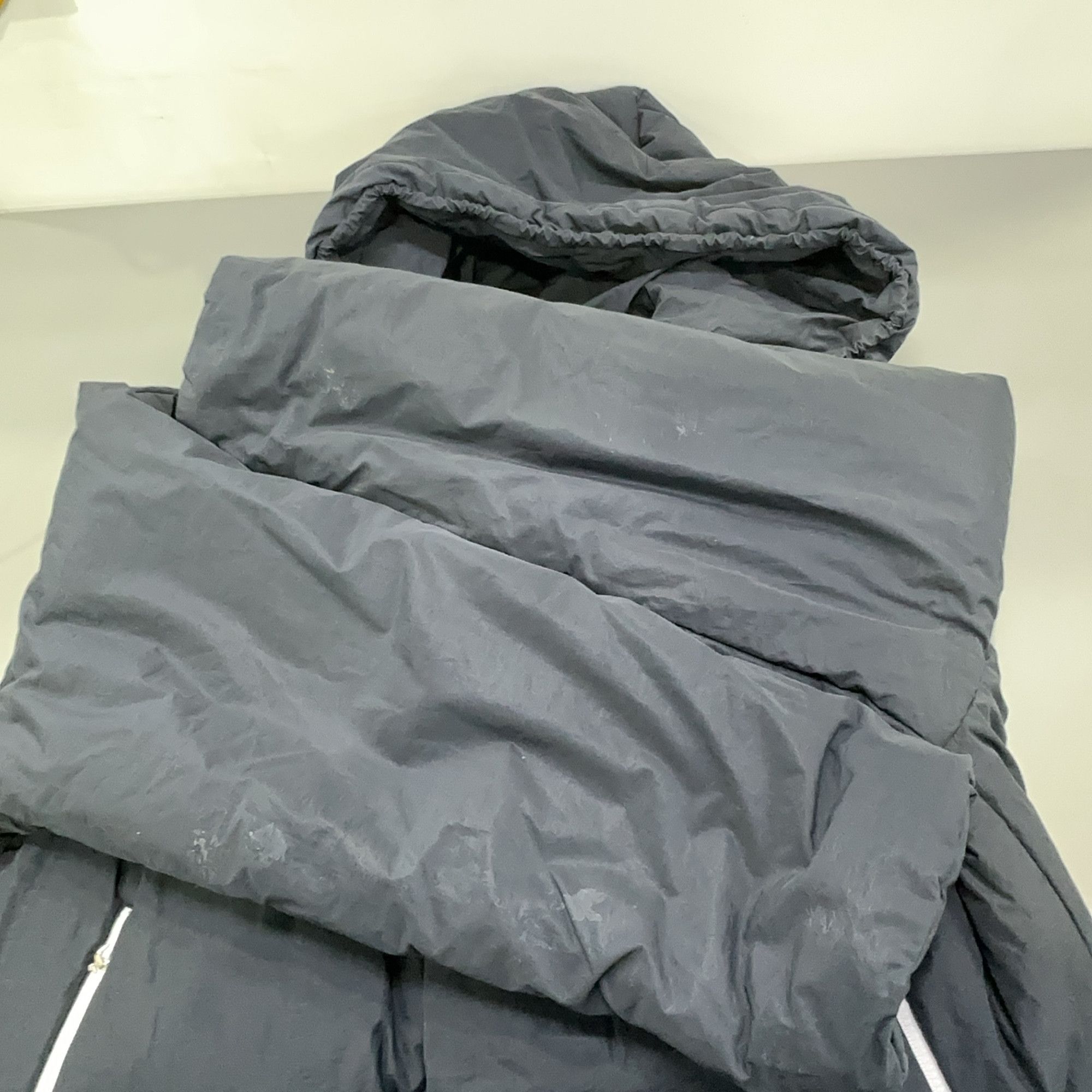 Louis Vuitton Louis Vuitton Hooded Earth Logo Padded Jacket 48 Size US M / EU 48-50 / 2 - 10 Thumbnail
