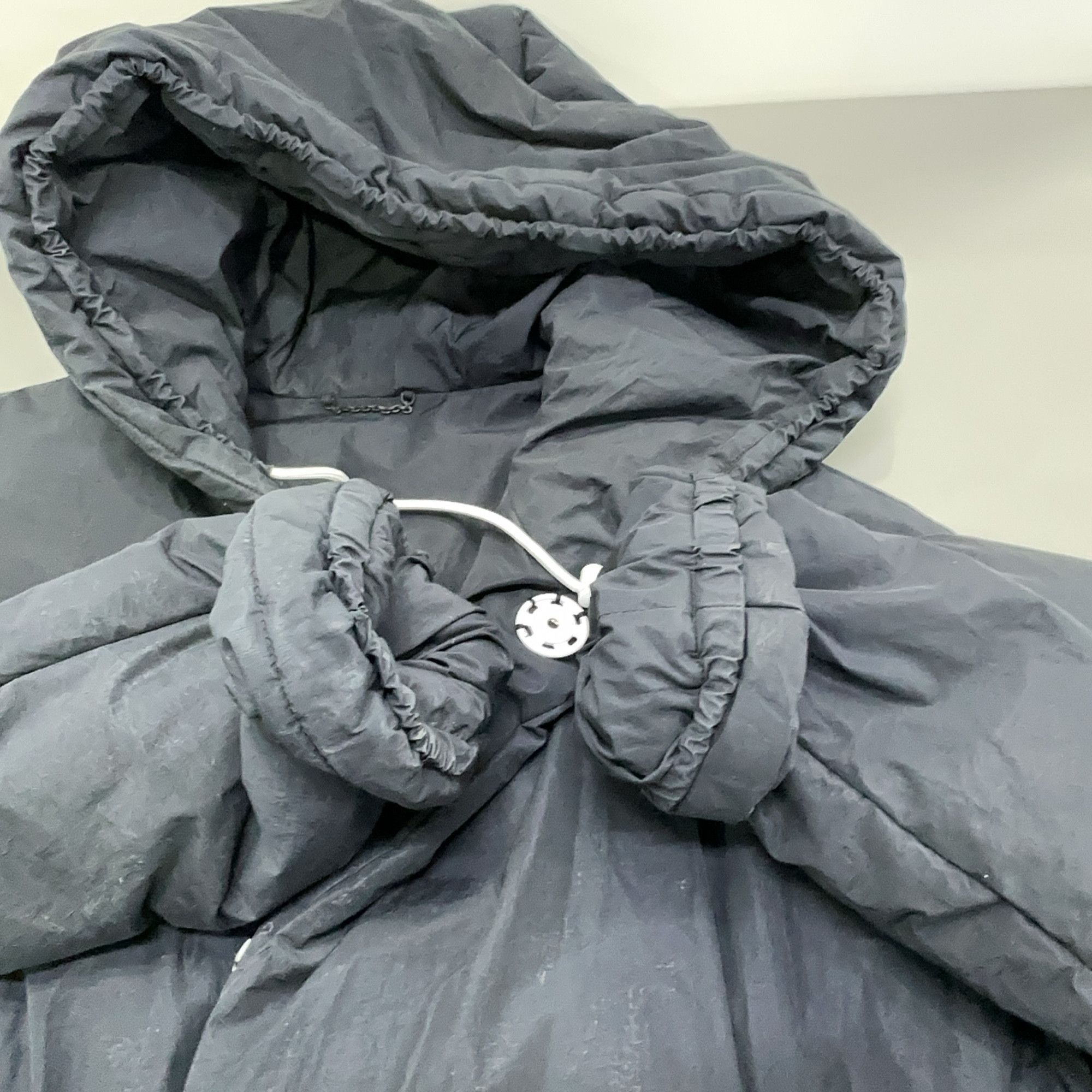 Louis Vuitton Louis Vuitton Hooded Earth Logo Padded Jacket 48 Size US M / EU 48-50 / 2 - 9 Thumbnail
