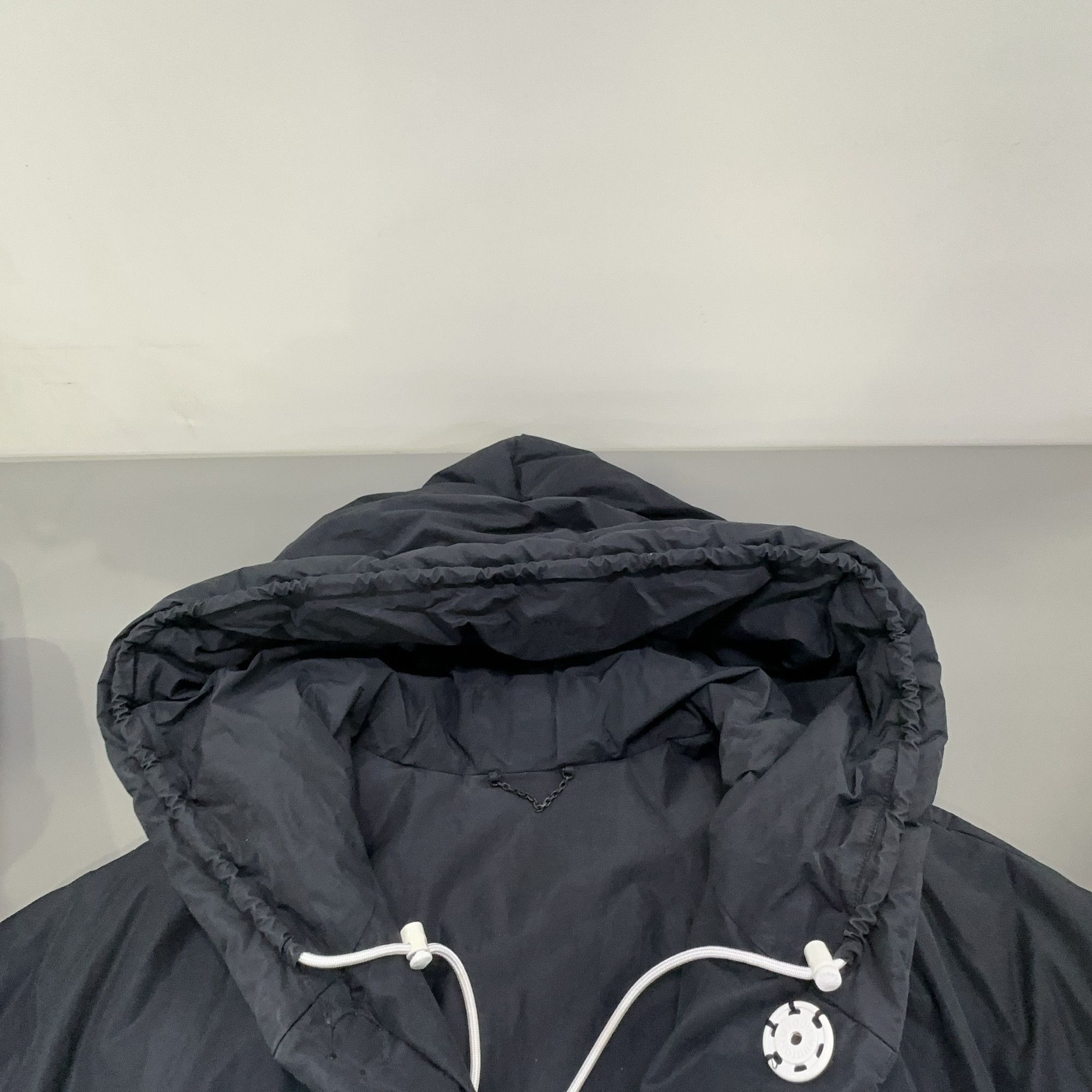 Louis Vuitton Louis Vuitton Hooded Earth Logo Padded Jacket 48 Size US M / EU 48-50 / 2 - 6 Thumbnail