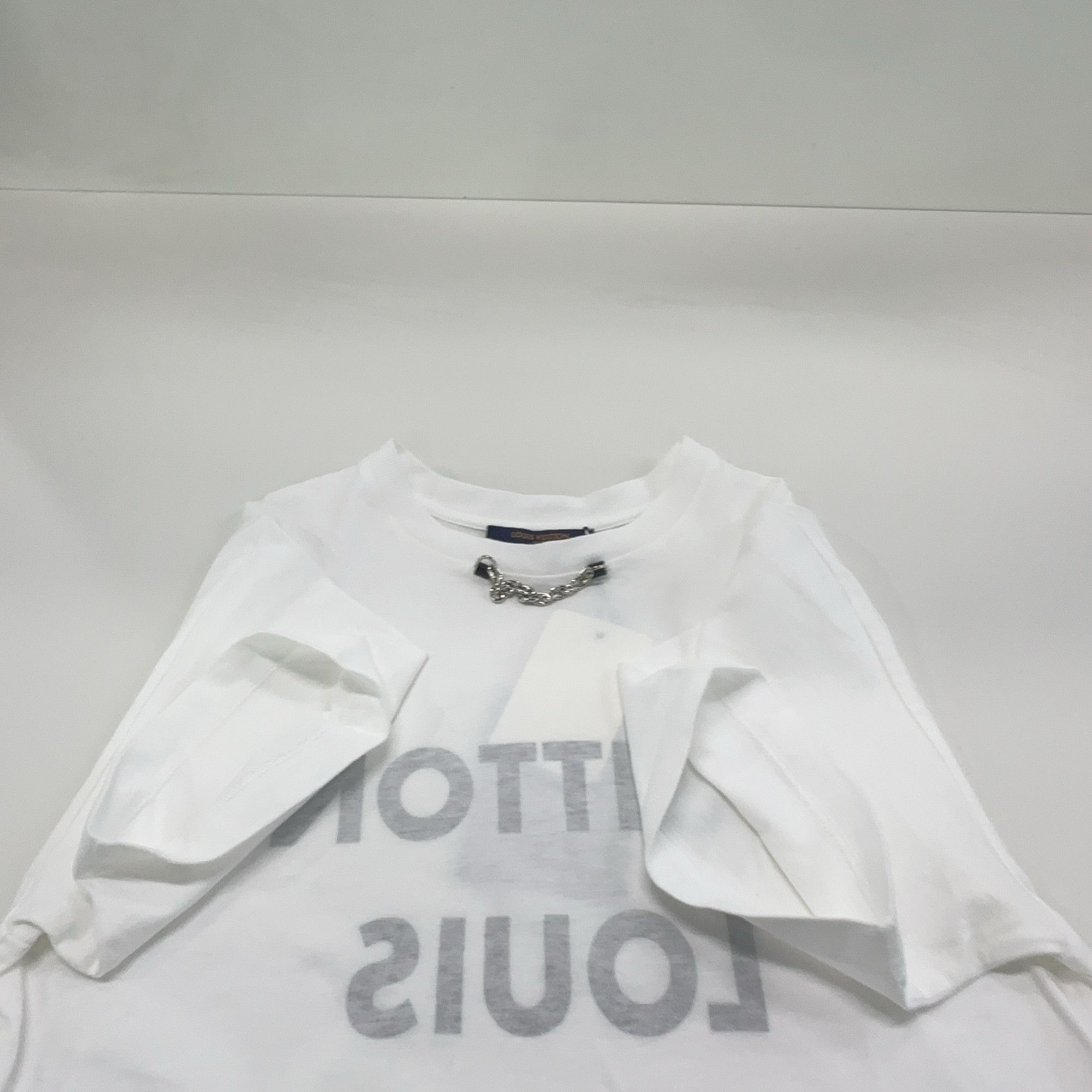 Louis Vuitton Louis Vuitton Chain Detail Logo T-Shirt XS Size XS / US 0-2 / IT 36-38 - 7 Thumbnail