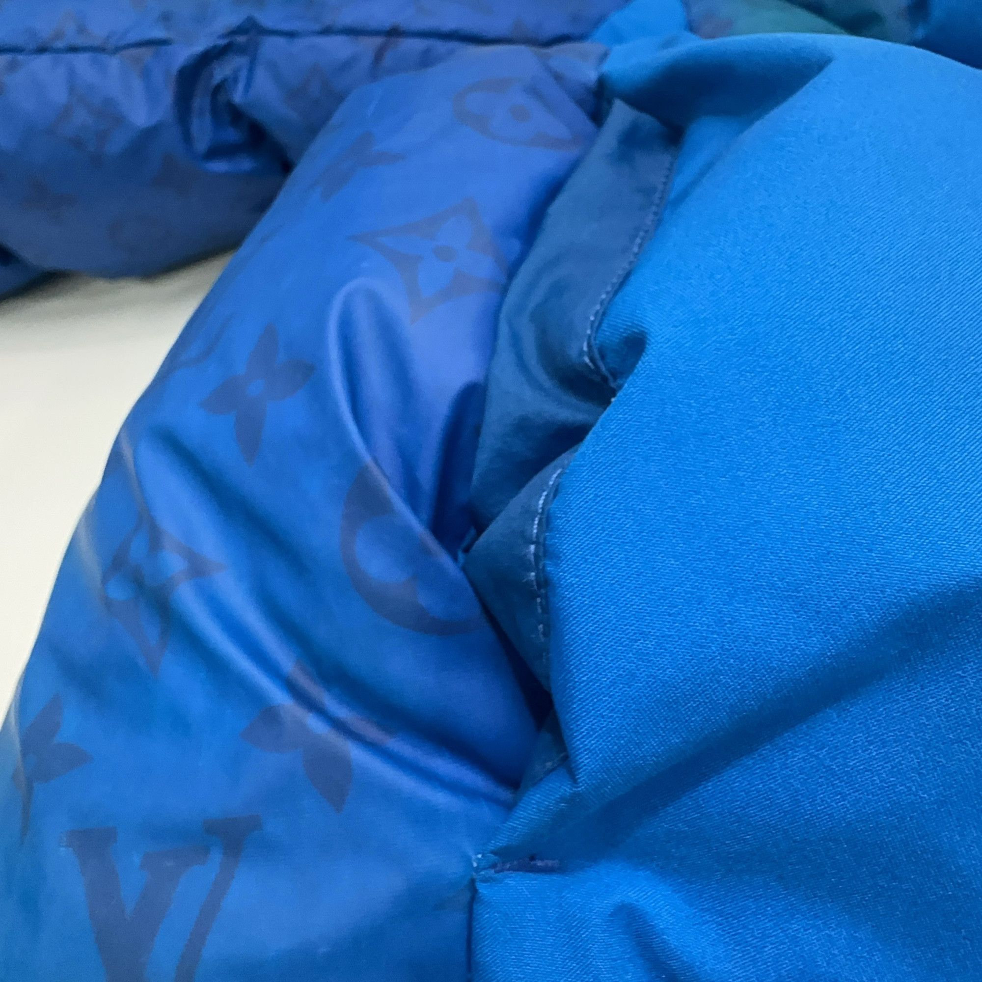 Louis Vuitton Louis Vuitton Monogram 2054 Down Jacket Size 50 Size US M / EU 48-50 / 2 - 13 Thumbnail