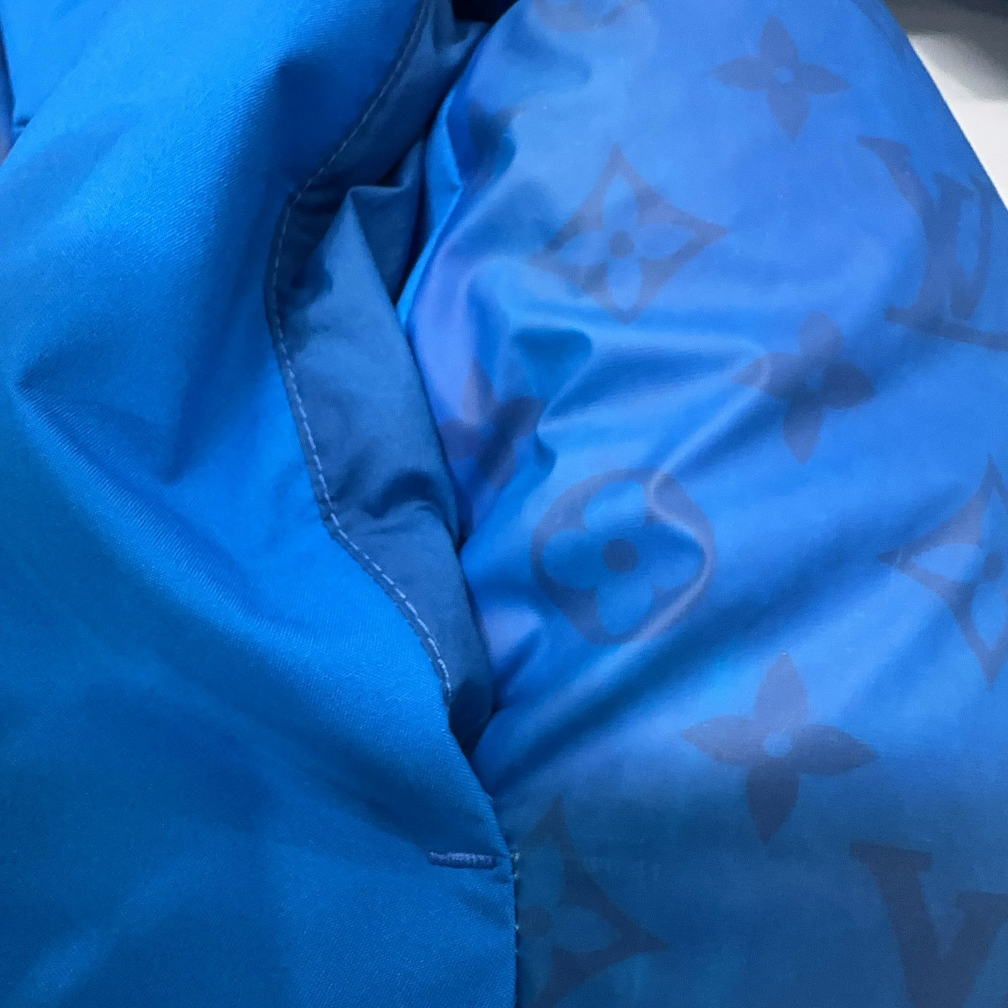 Louis Vuitton Louis Vuitton Monogram 2054 Down Jacket Size 50 Size US M / EU 48-50 / 2 - 10 Thumbnail