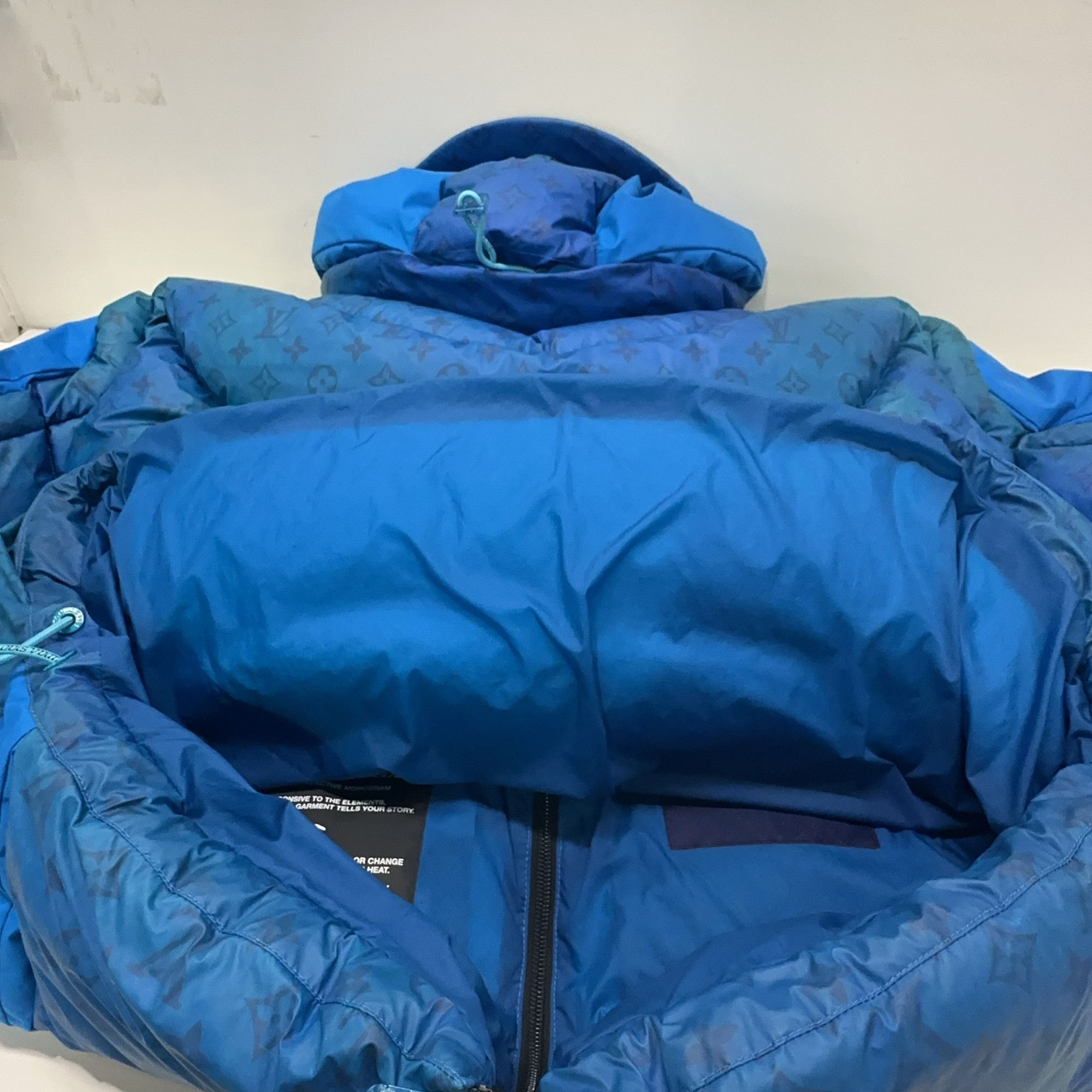 Louis Vuitton Louis Vuitton Monogram 2054 Down Jacket Size 50 Size US M / EU 48-50 / 2 - 16 Thumbnail